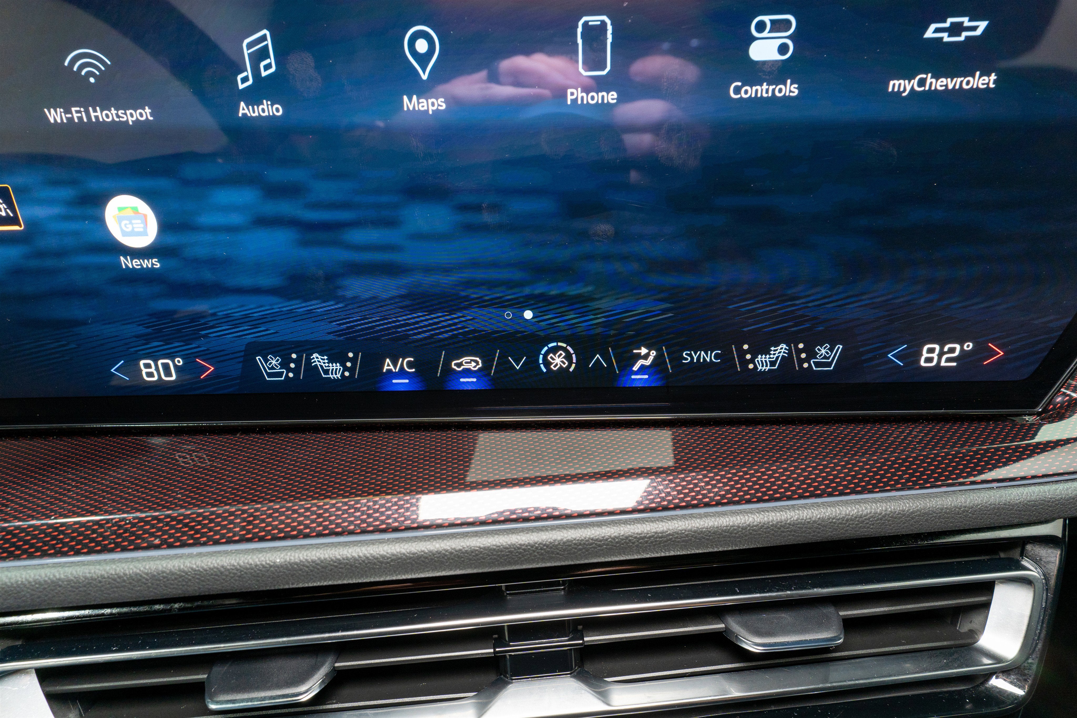 2024 Chevrolet Traverse AWD RS