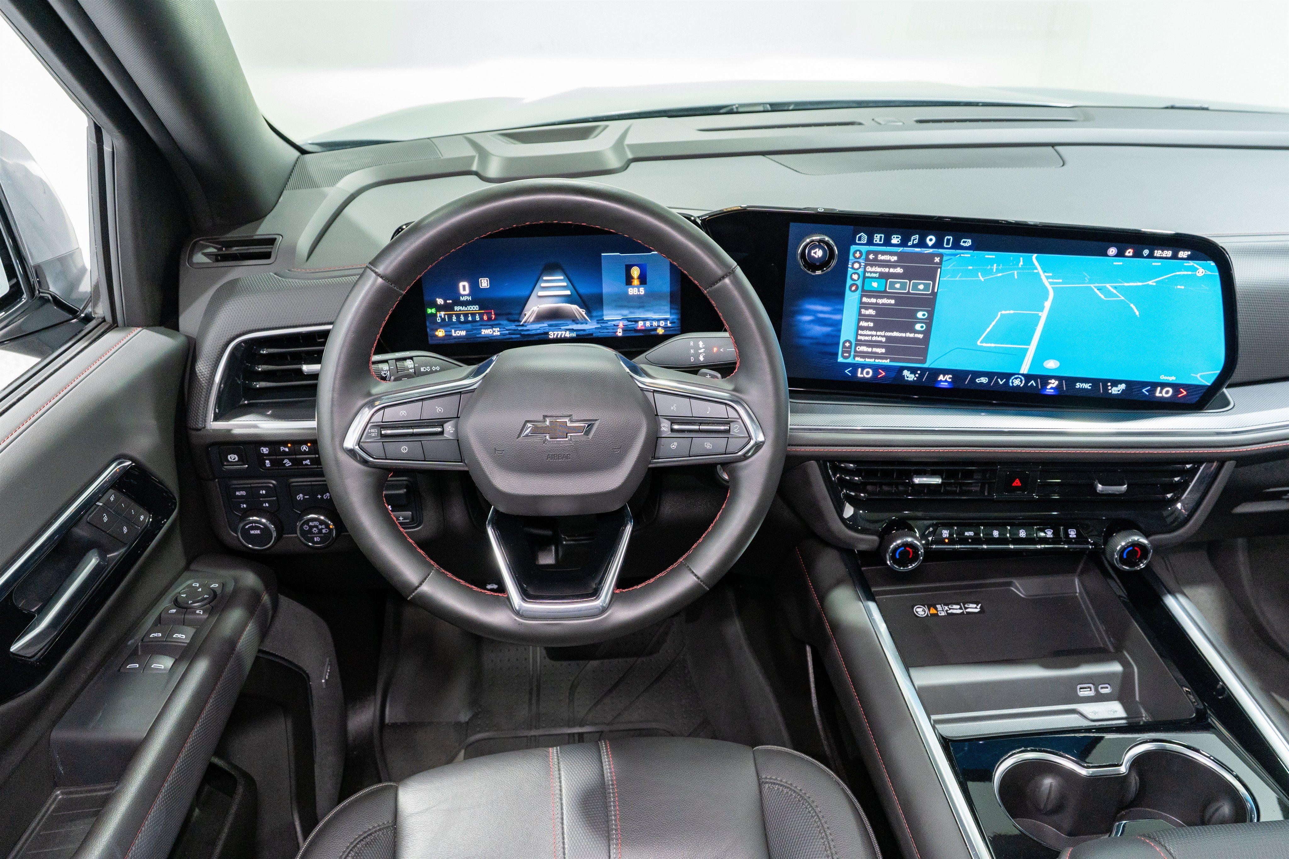 2025 Chevrolet Suburban RST