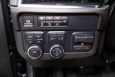 2025 Chevrolet Suburban RST