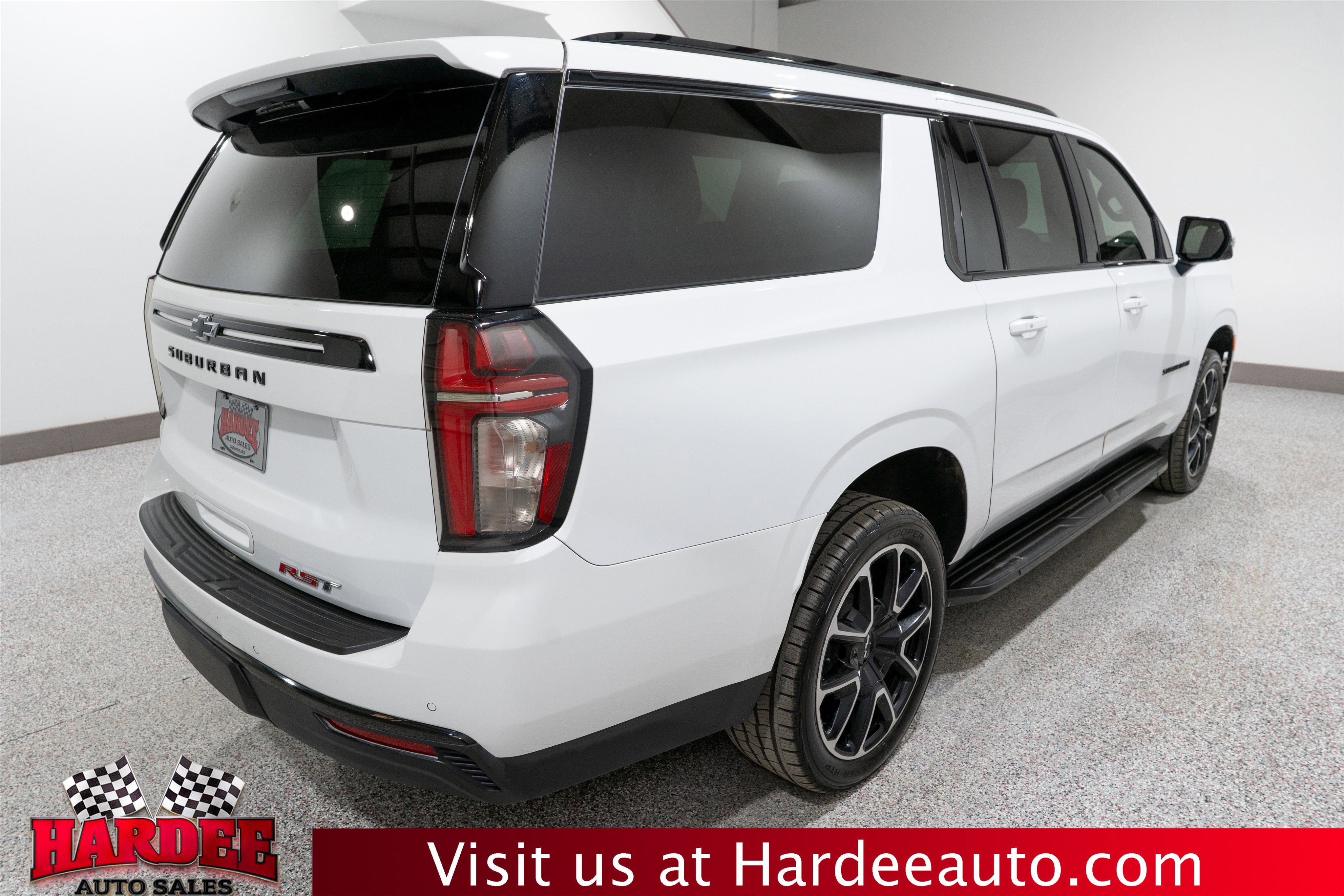 2024 Chevrolet Suburban RST