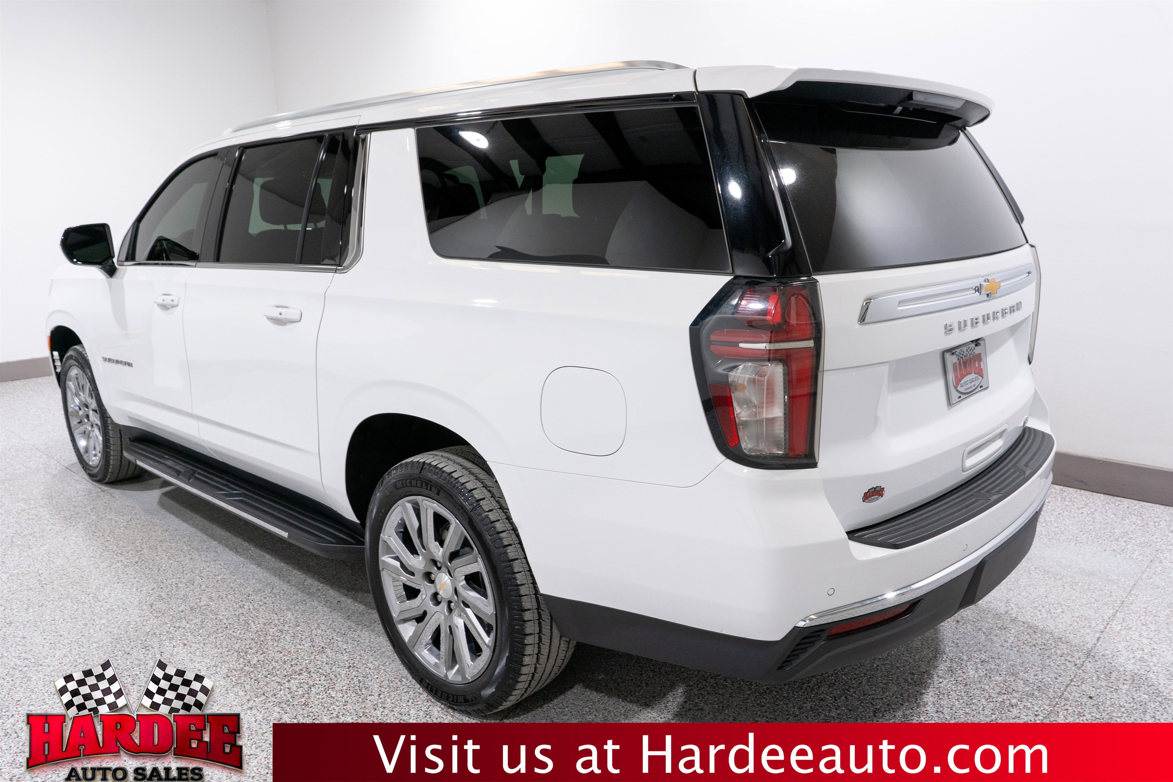 2024 Chevrolet Suburban LT