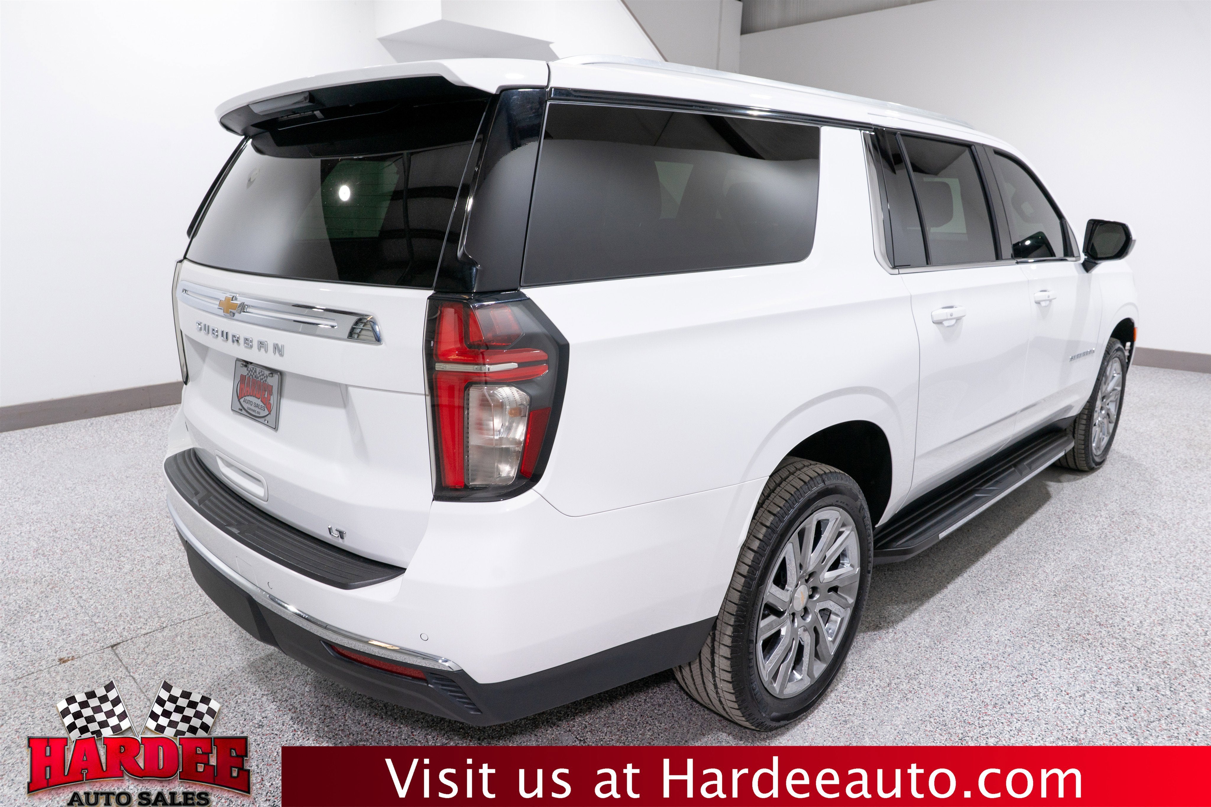2024 Chevrolet Suburban LT