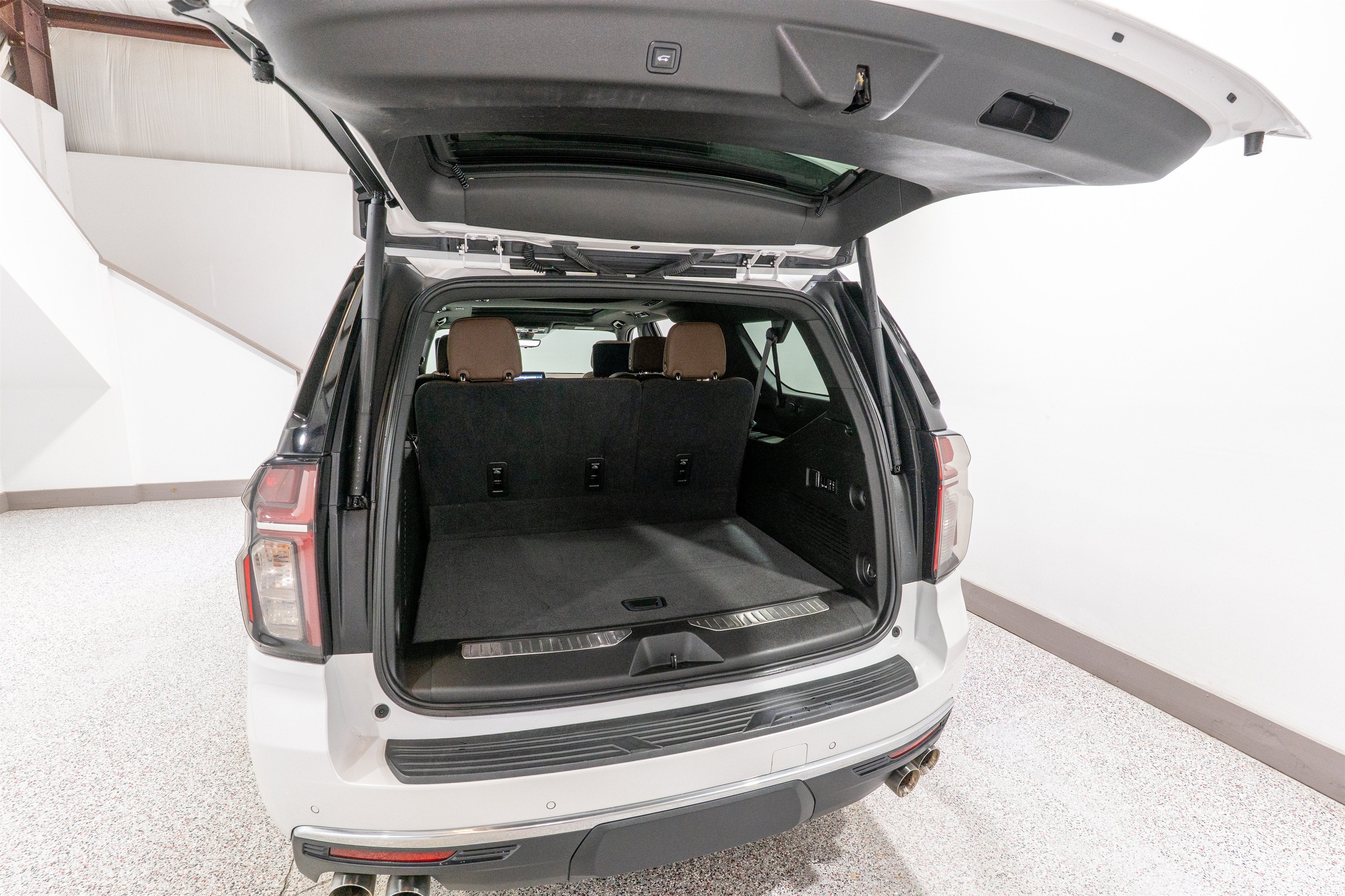 2021 Chevrolet Suburban High Country