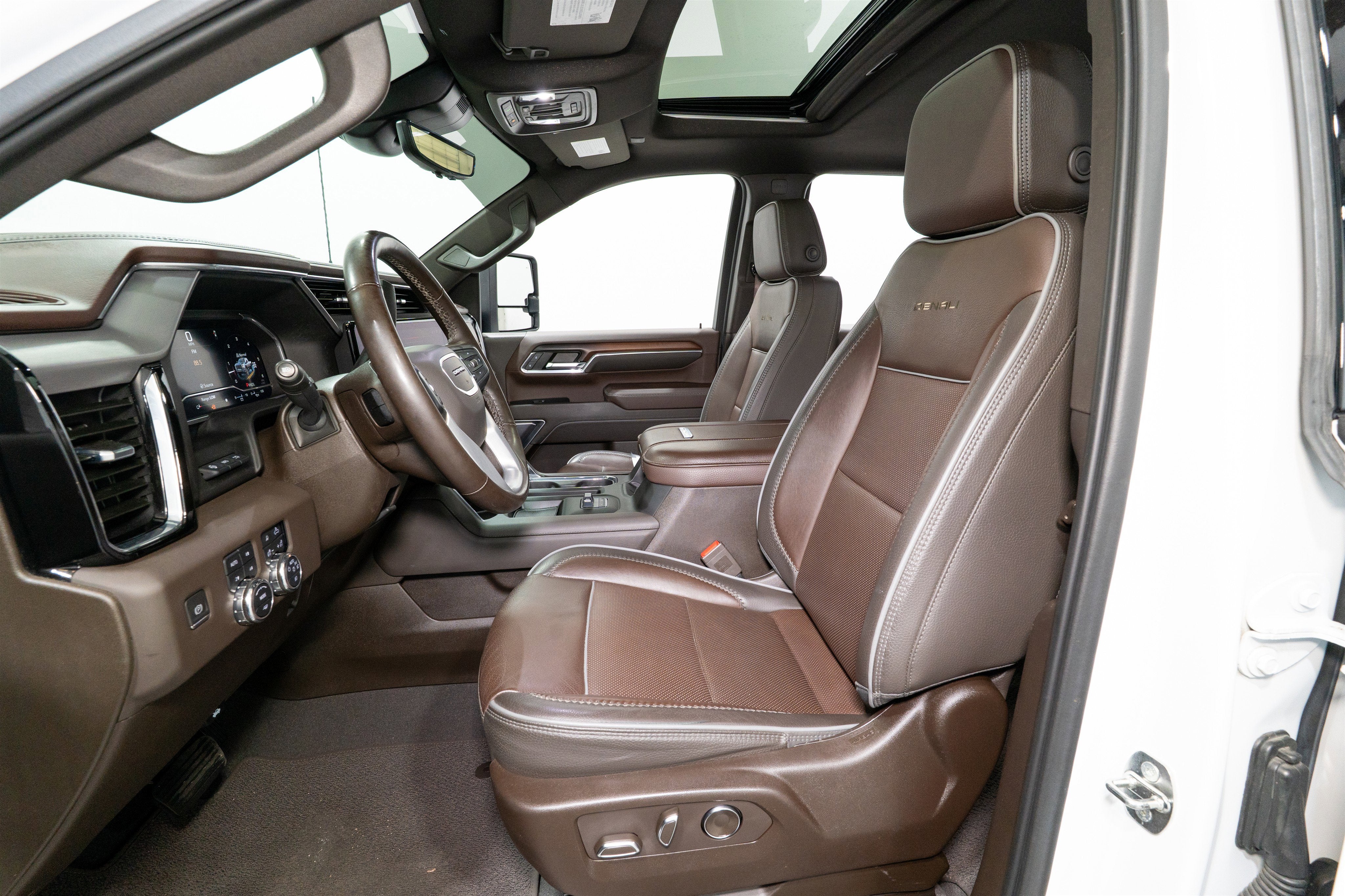 2024 GMC Sierra 2500HD Denali