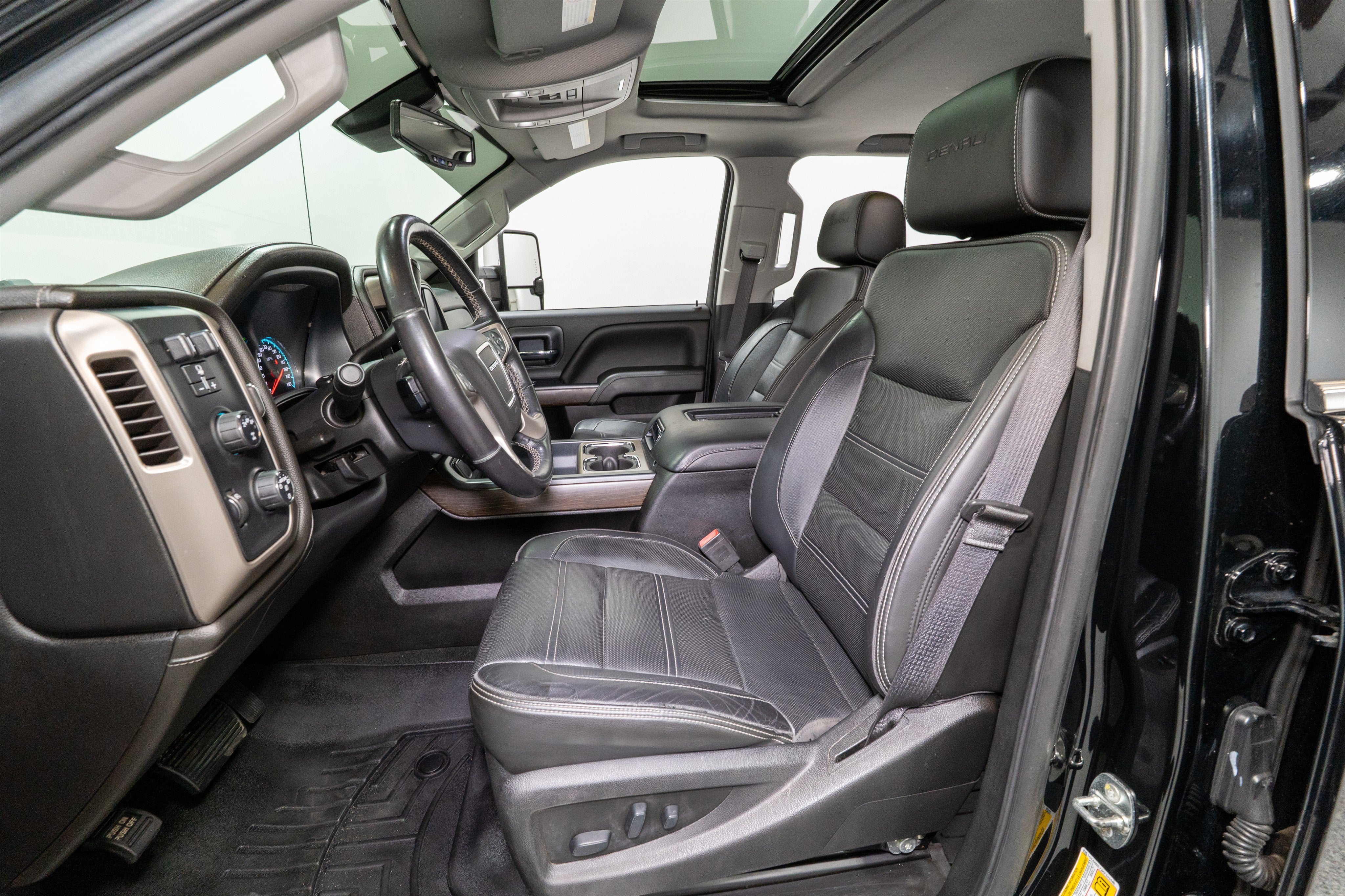 2019 GMC Sierra 3500HD Denali