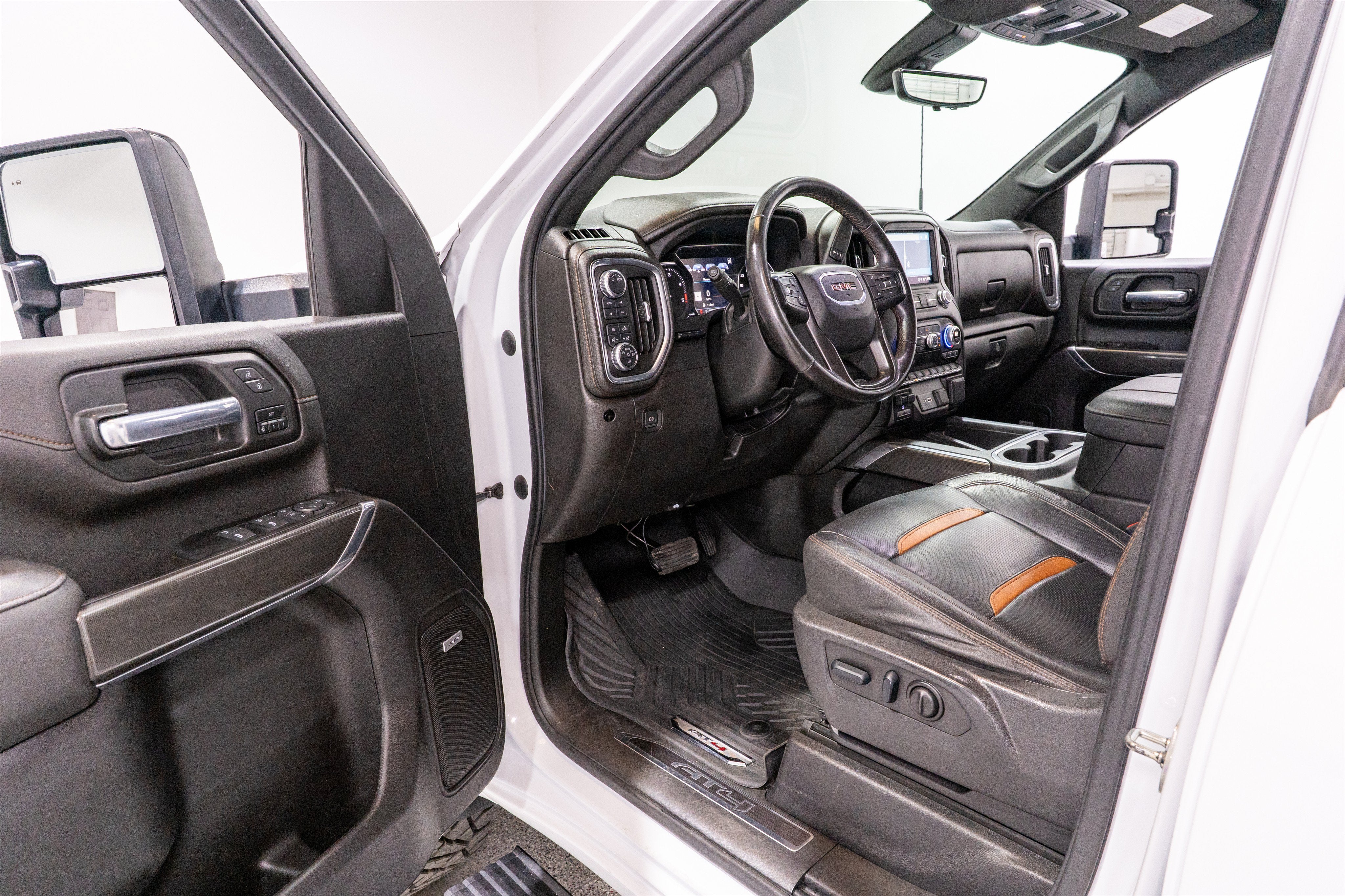 2023 GMC Sierra 2500HD AT4