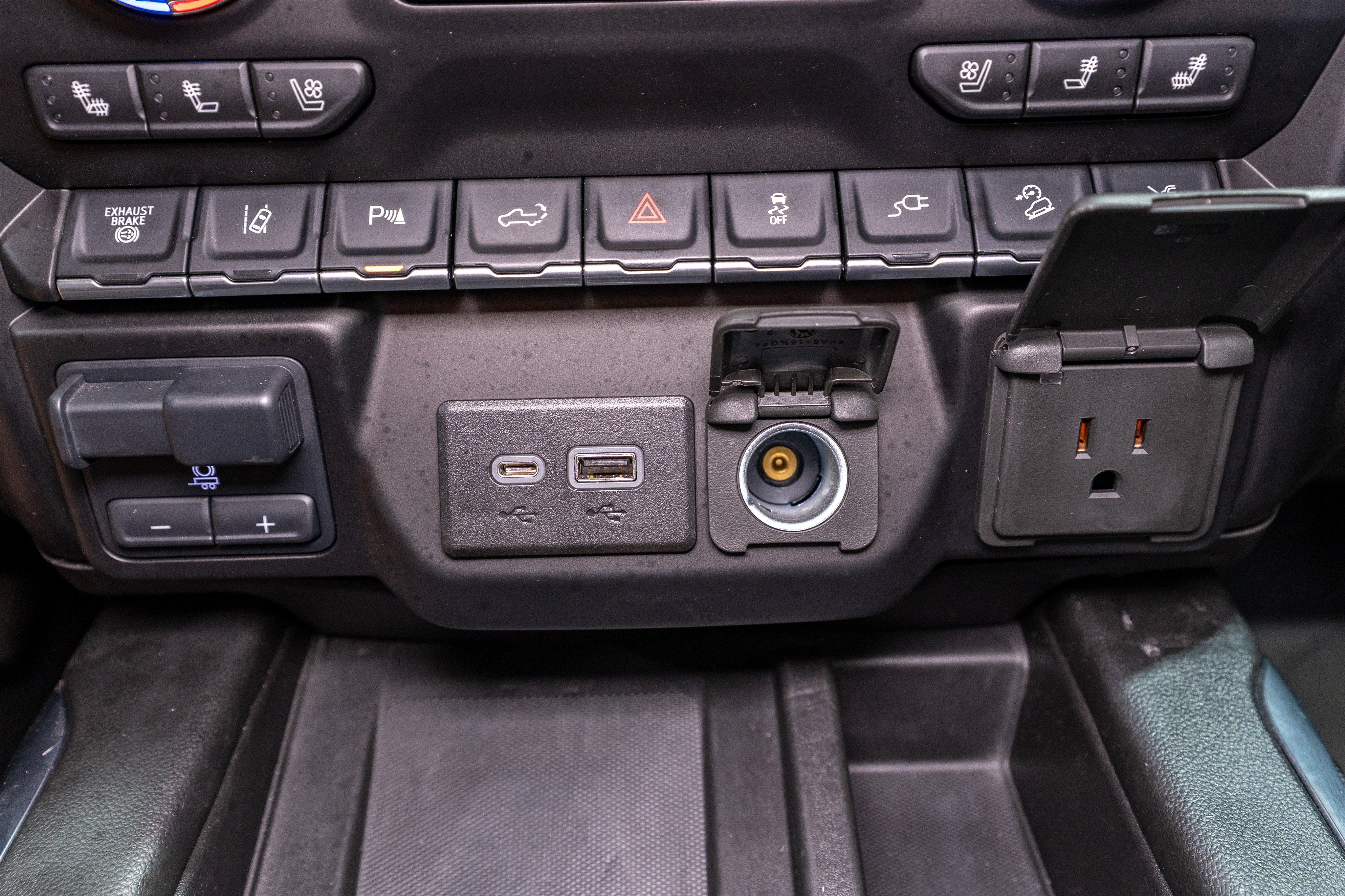 2023 GMC Sierra 2500HD AT4