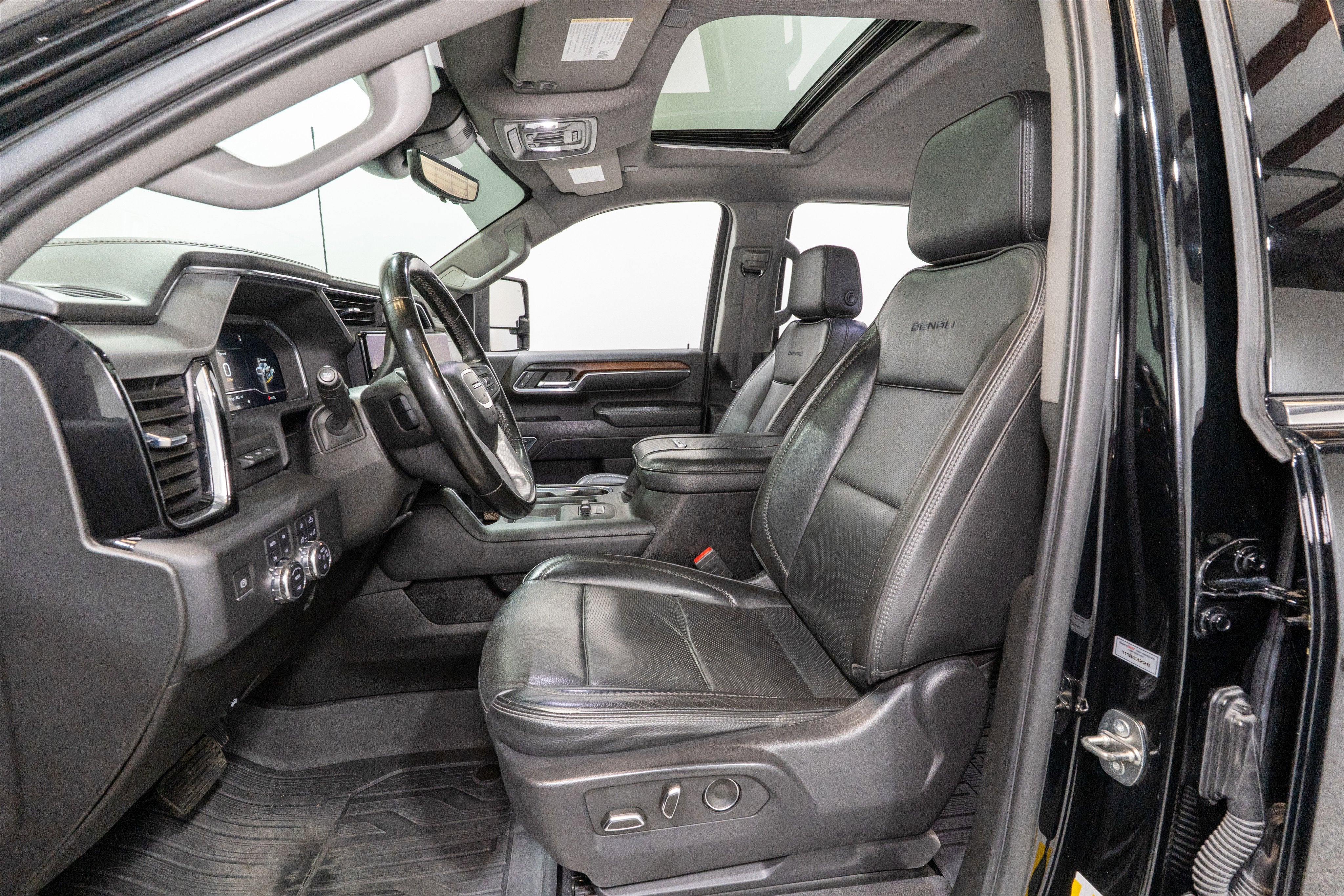 2024 GMC Sierra 2500HD Denali