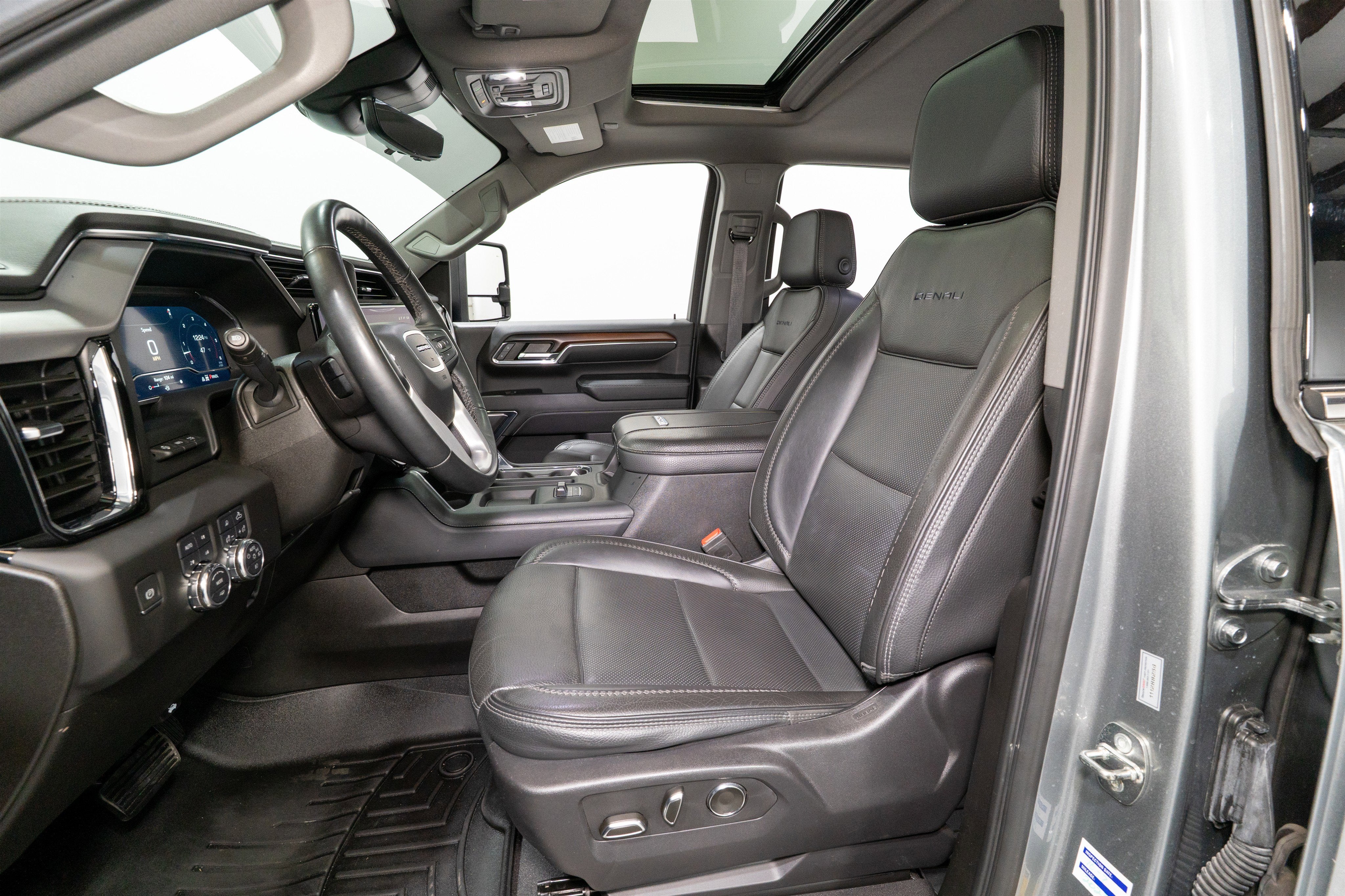 2024 GMC Sierra 2500HD Denali