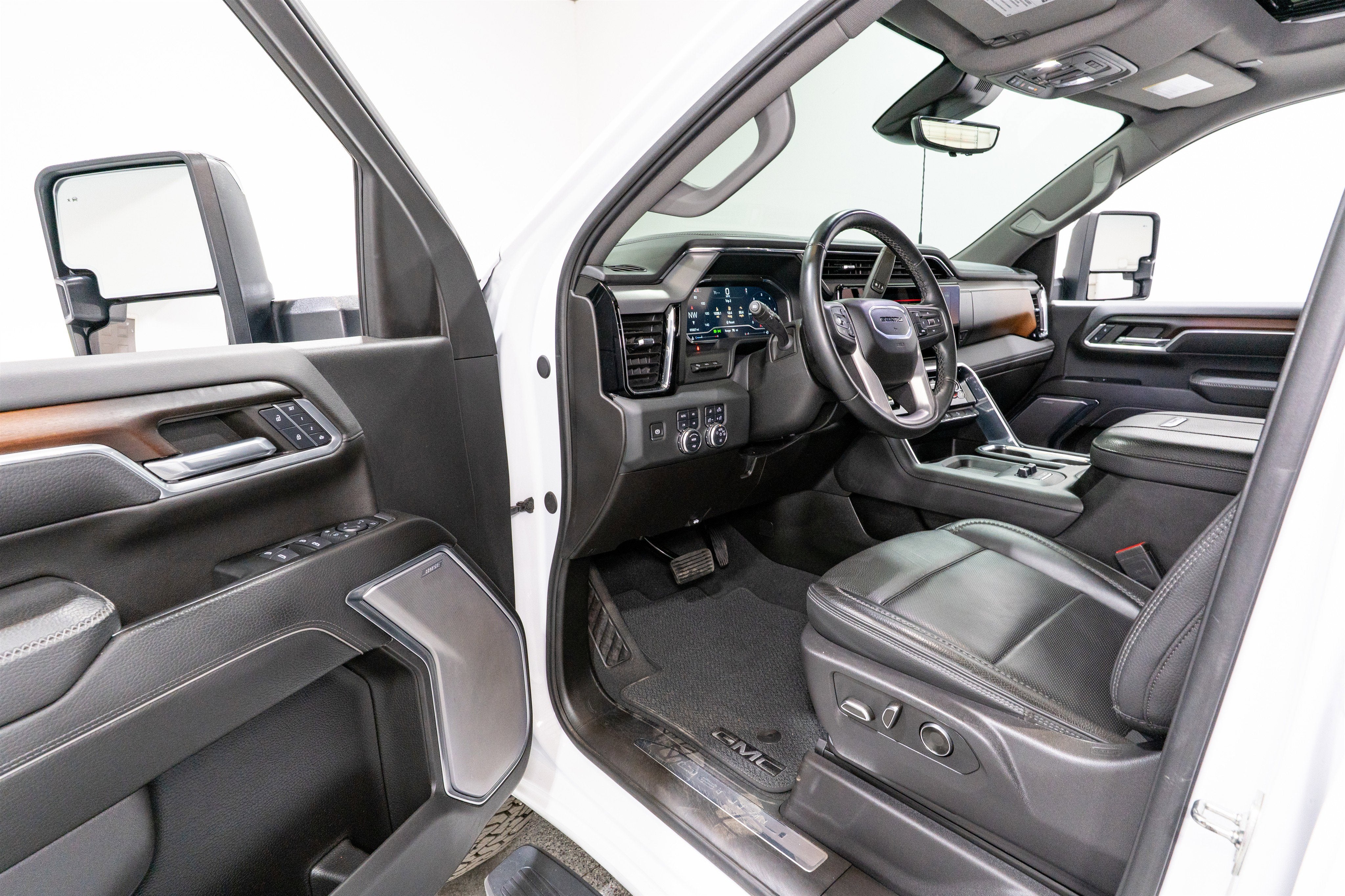 2024 GMC Sierra 2500HD Denali