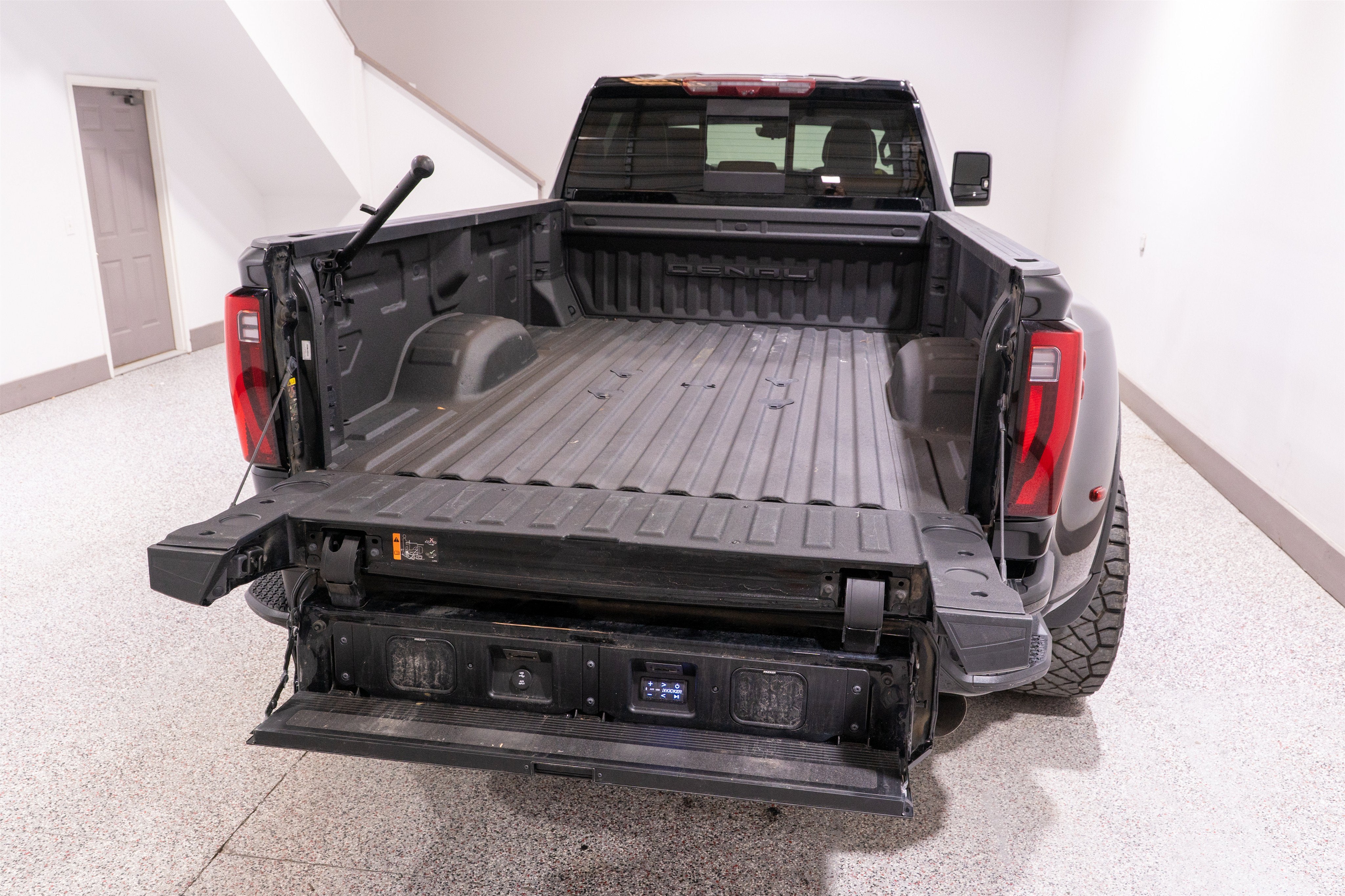 2024 GMC Sierra 3500HD Denali Ultimate