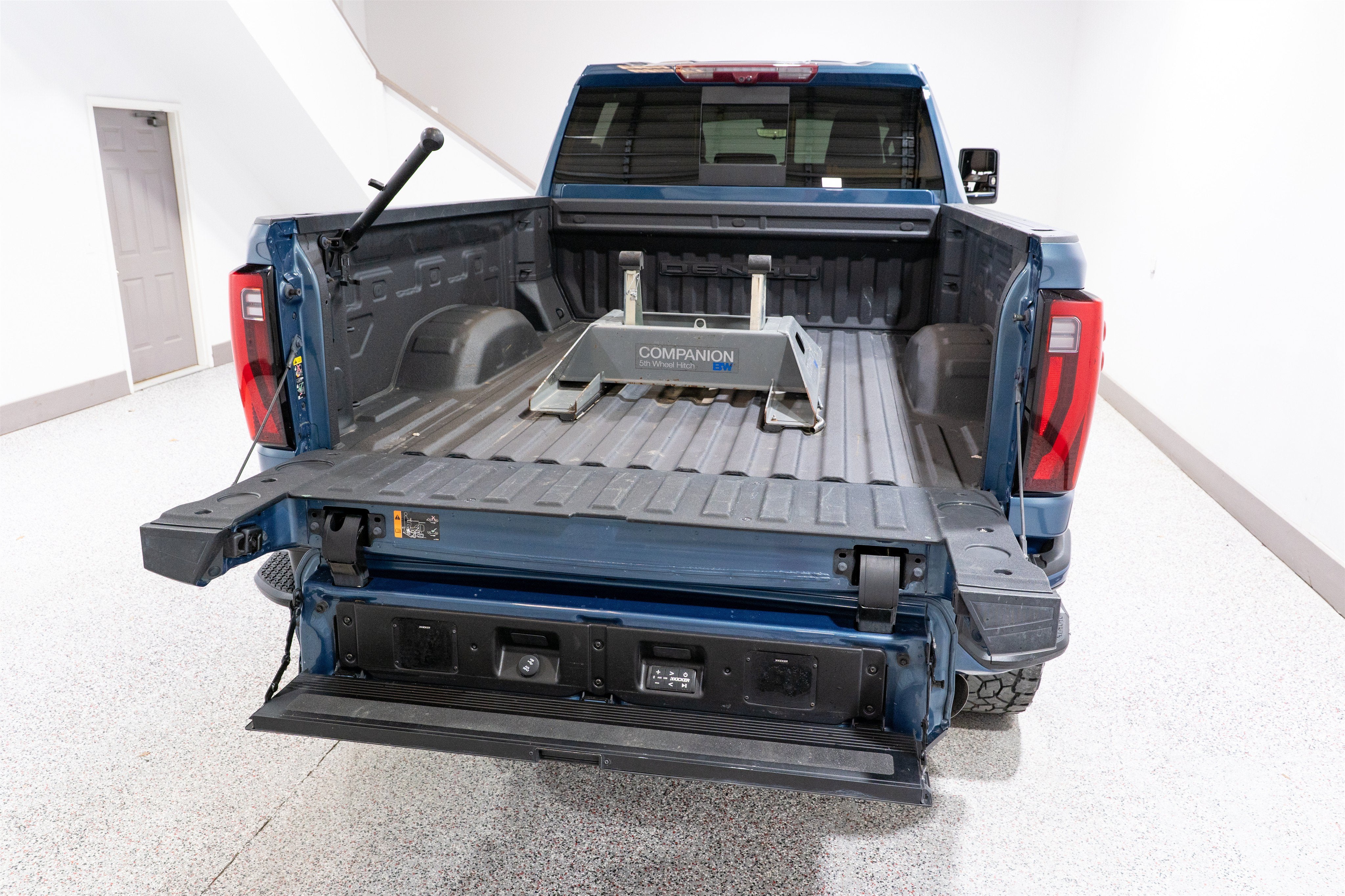 2024 GMC Sierra 3500HD Denali Ultimate