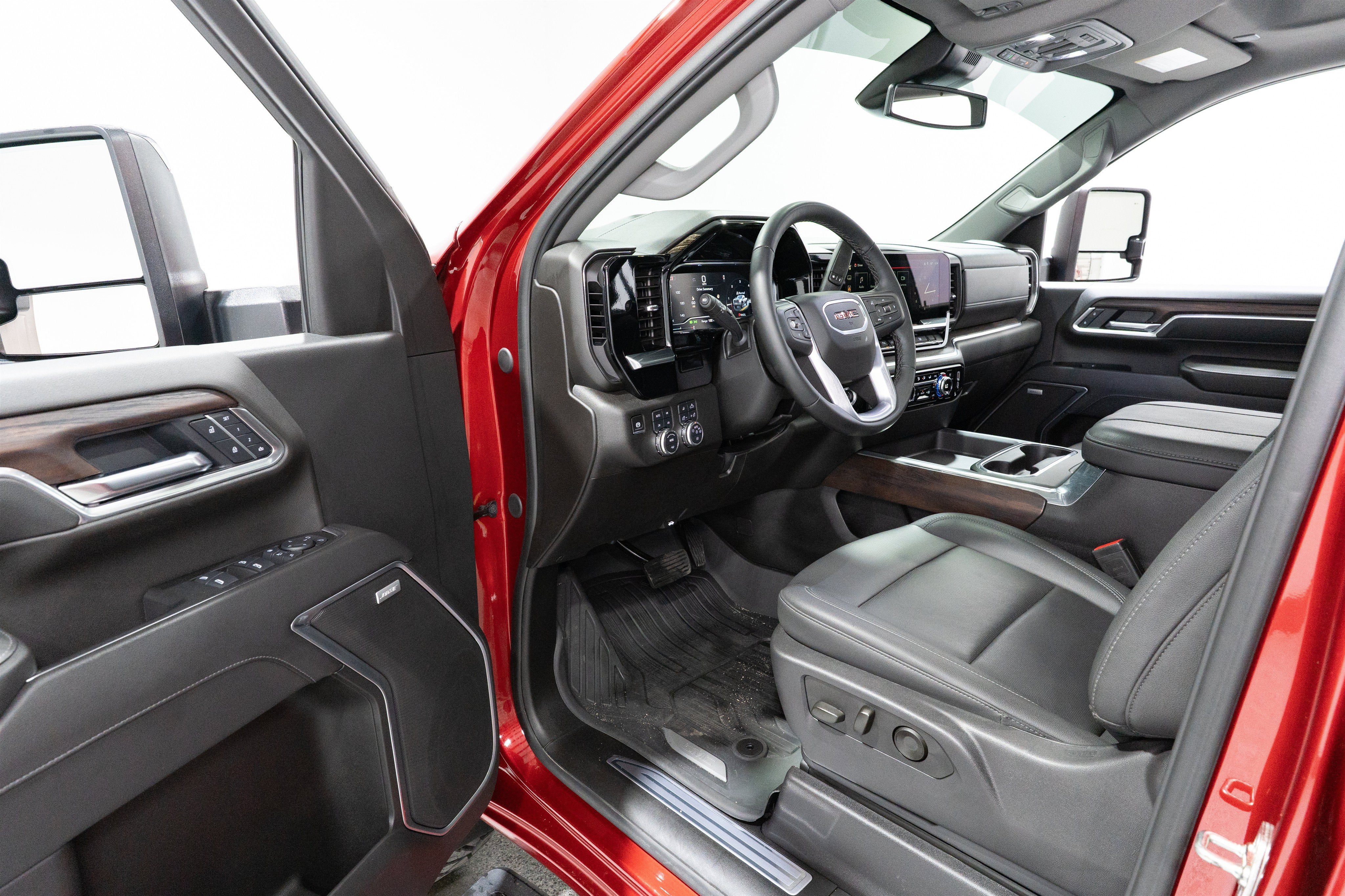 2025 GMC Sierra 2500HD SLT