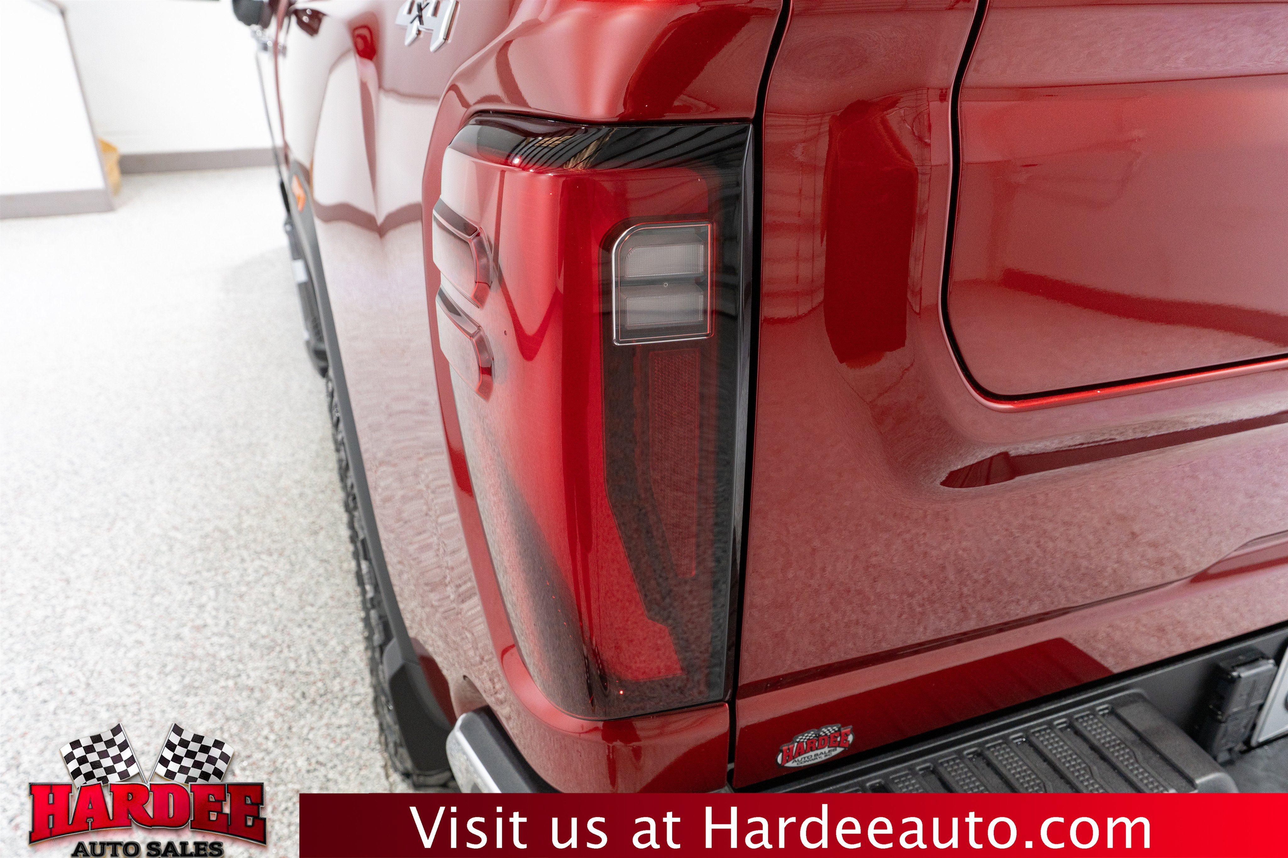 2025 GMC Sierra 2500HD SLT