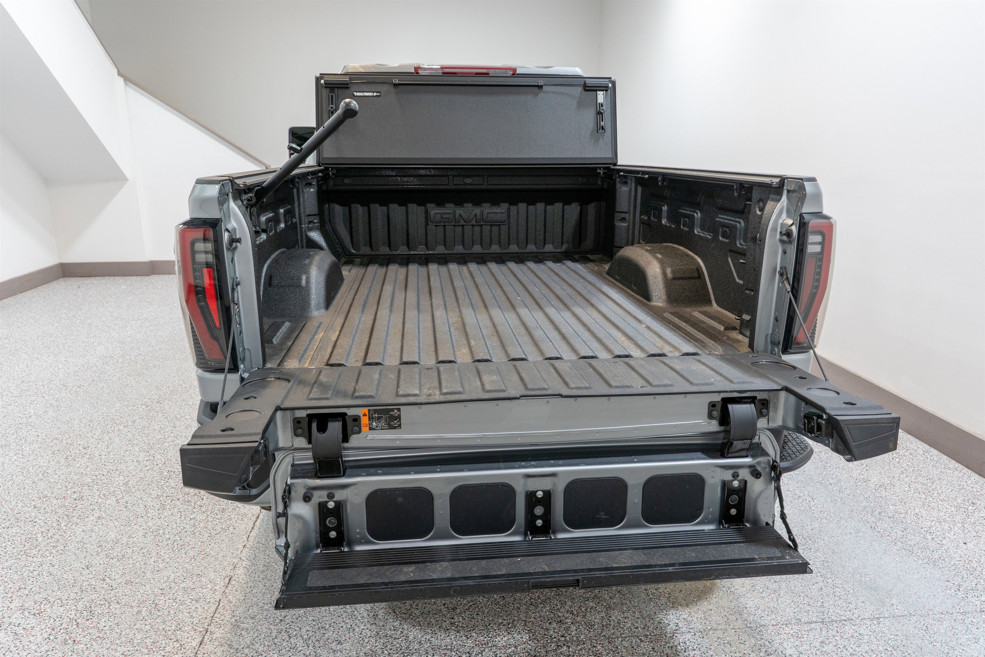 2025 GMC Sierra 2500HD AT4