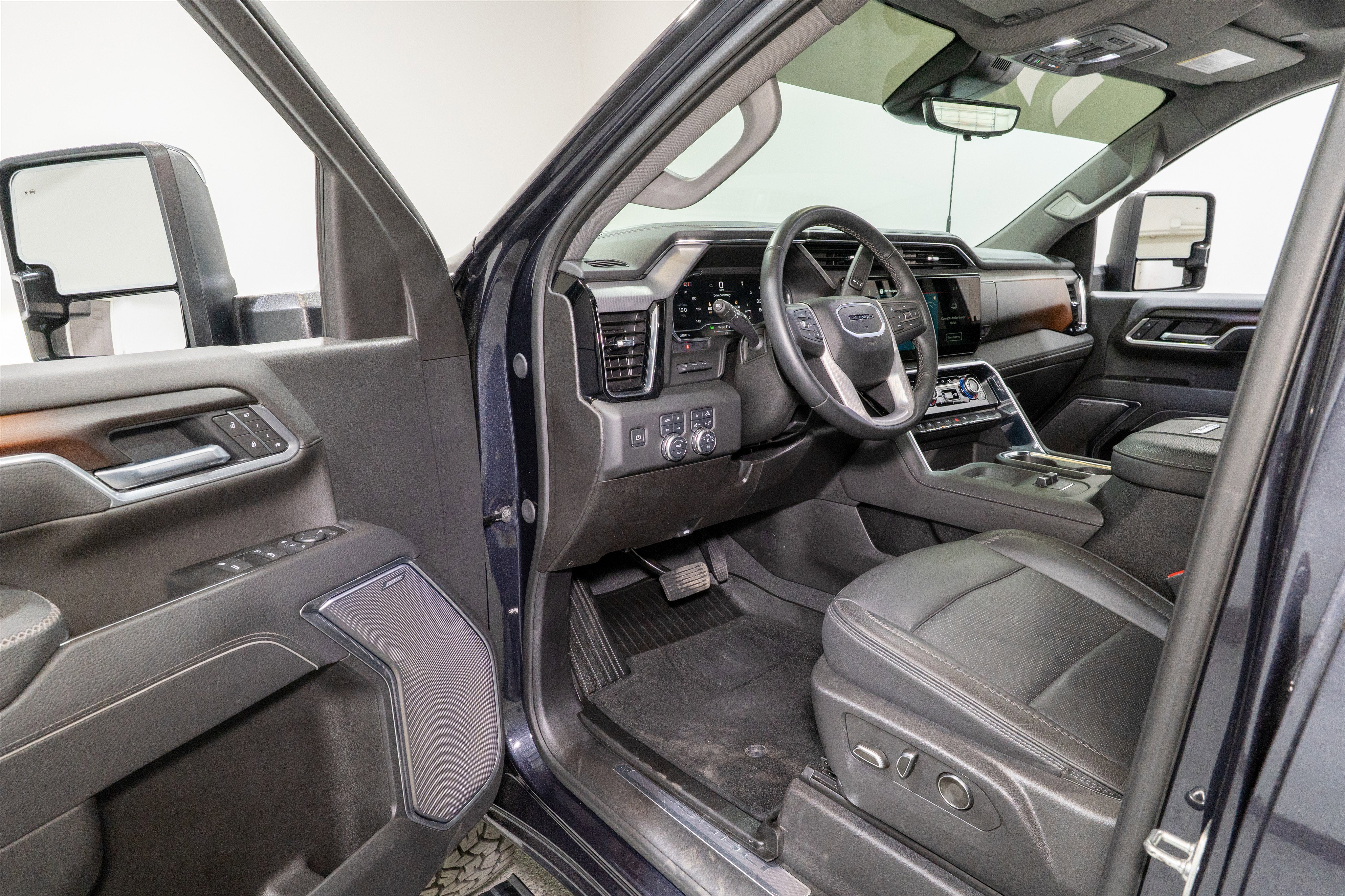 2025 GMC Sierra 2500HD Denali