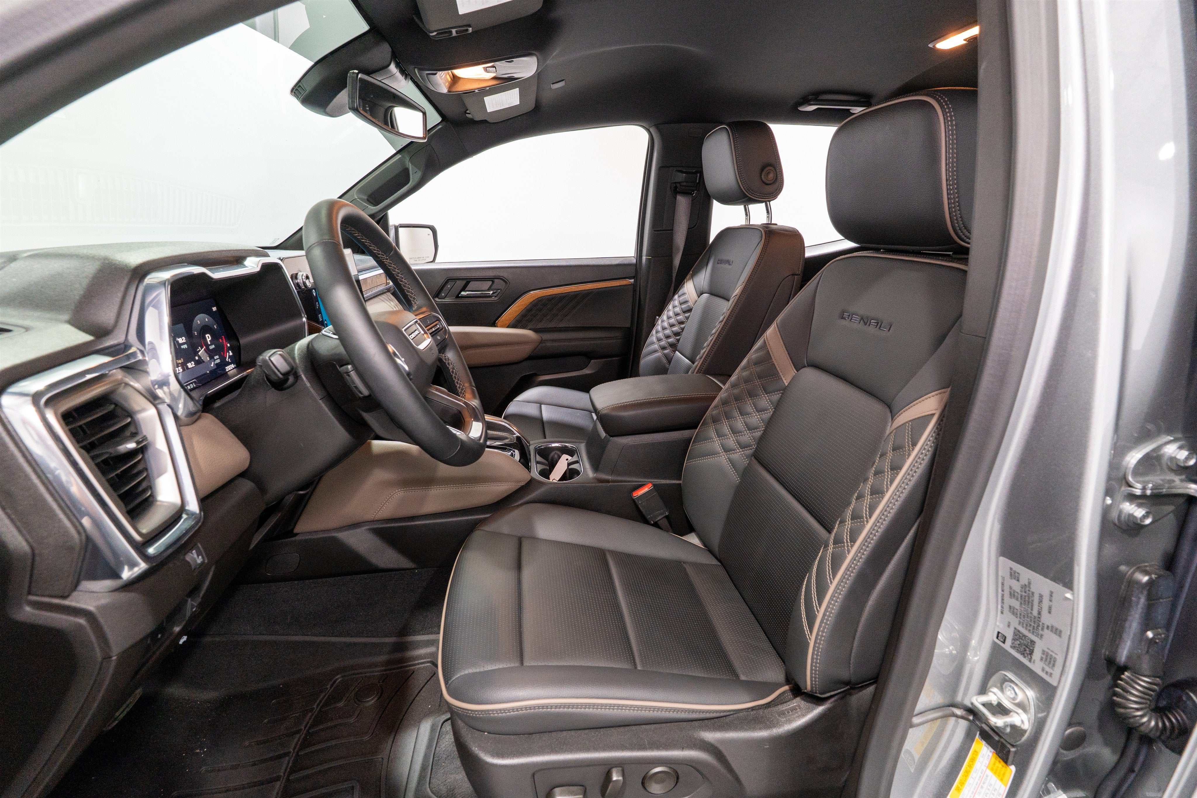 2024 GMC Canyon 4WD Denali