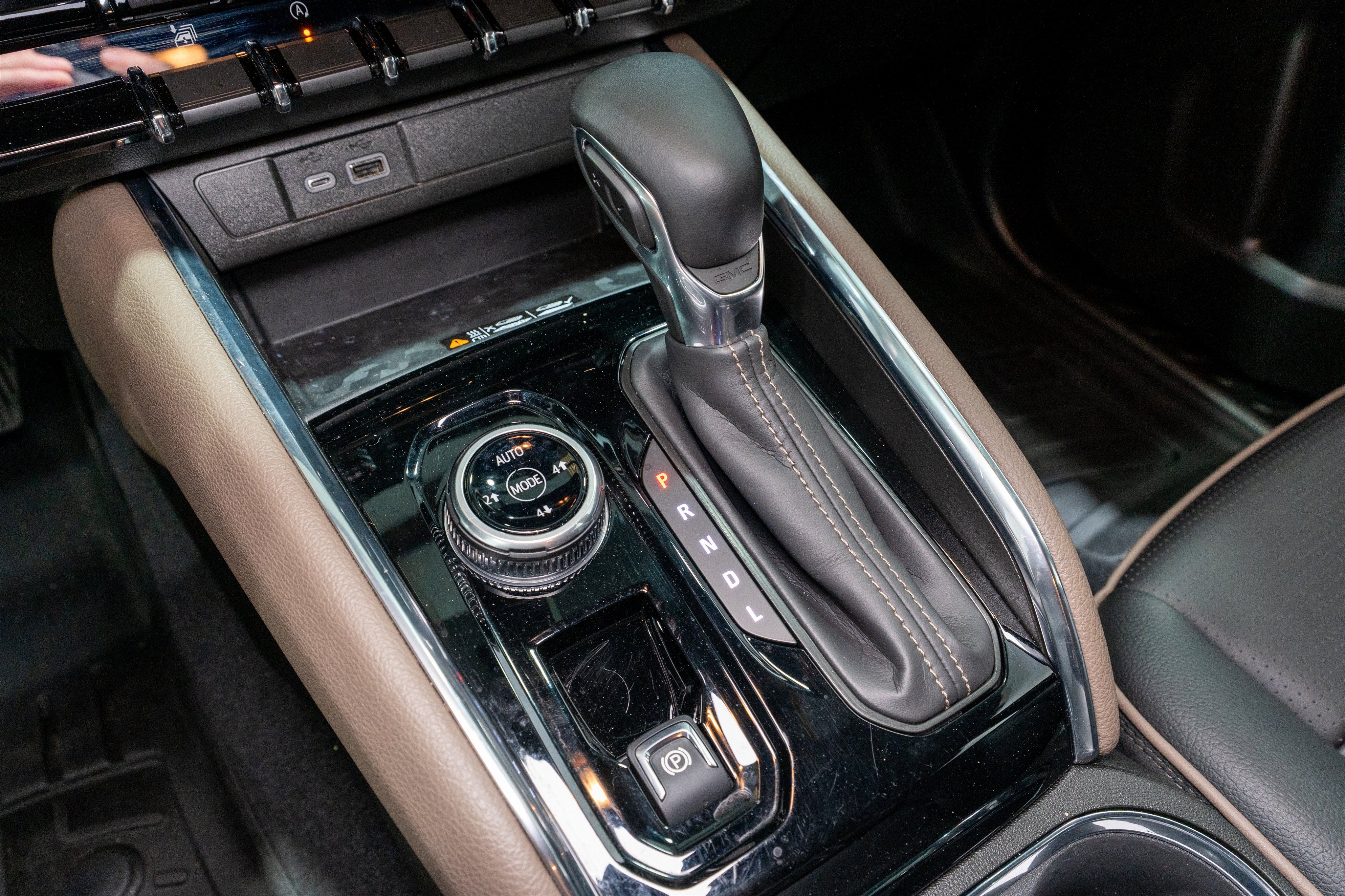 2024 GMC Canyon 4WD Denali