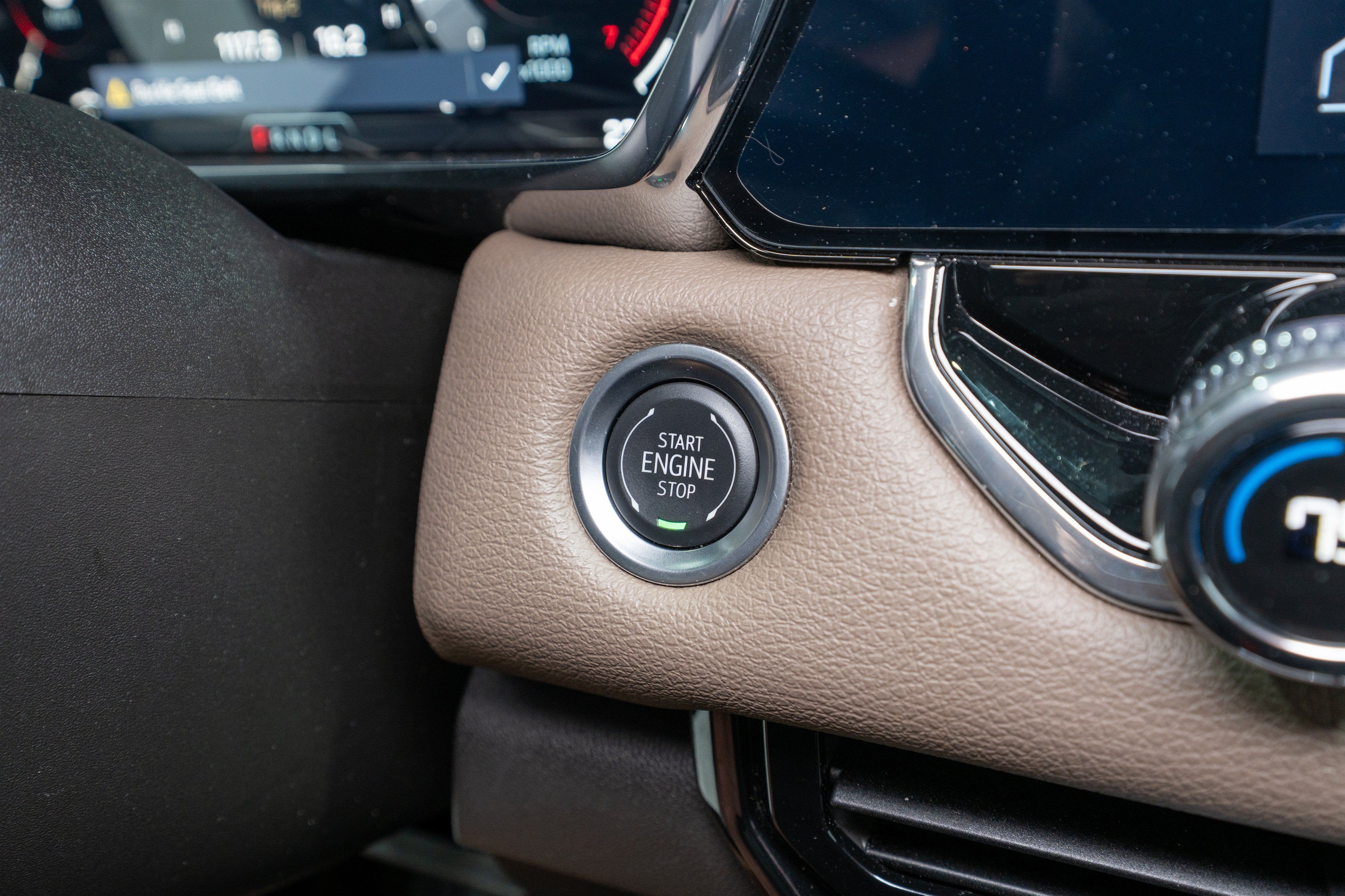 2024 GMC Canyon 4WD Denali