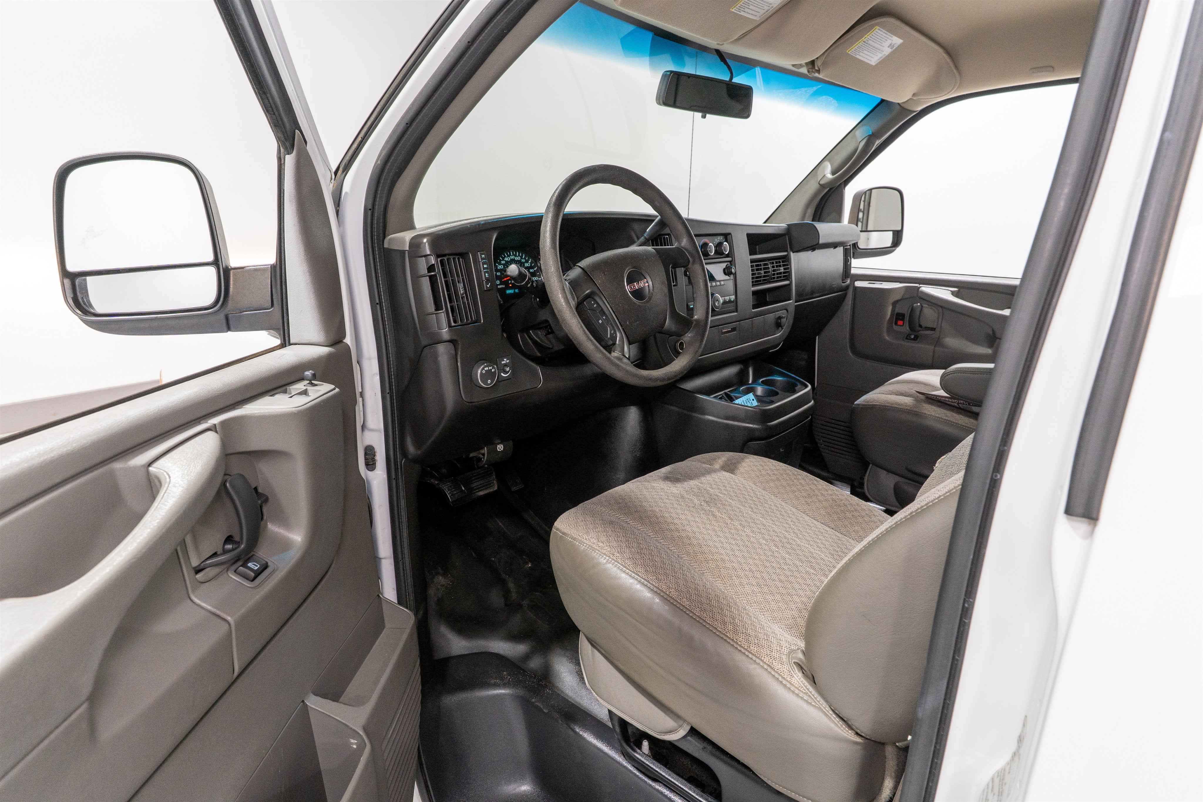 2014 GMC Savana Cargo Van Base