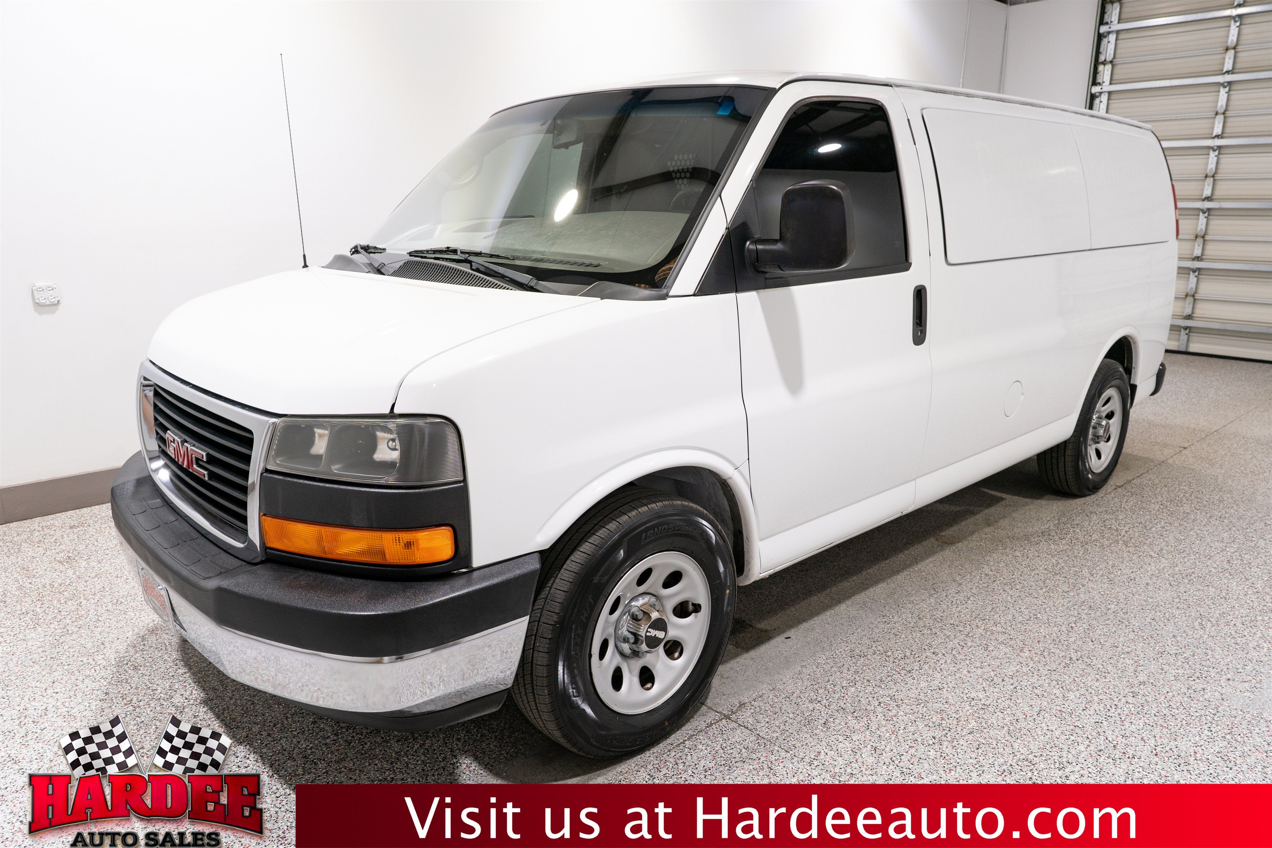 2014 GMC Savana Cargo Van Base