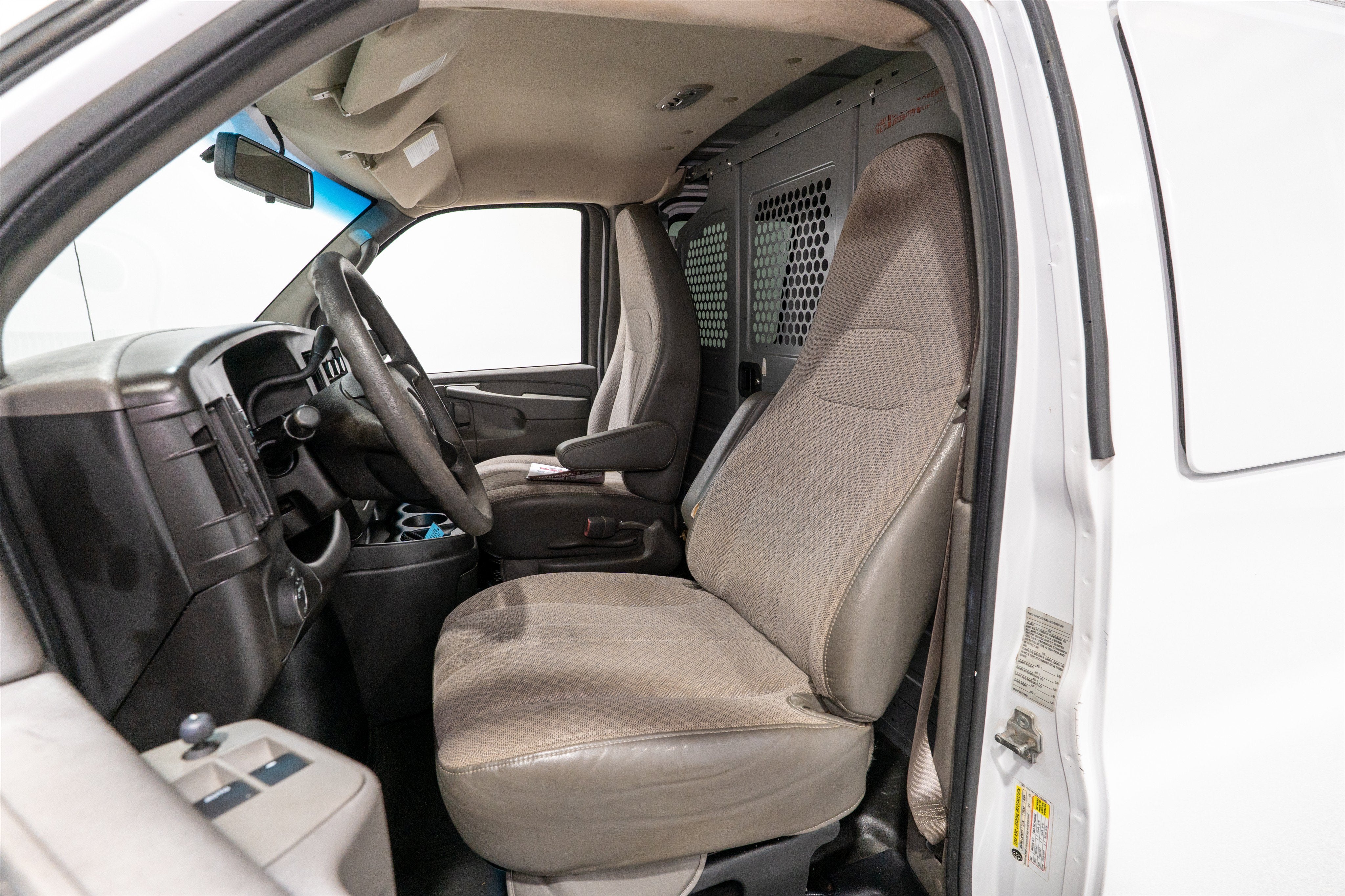 2014 GMC Savana Cargo Van Base