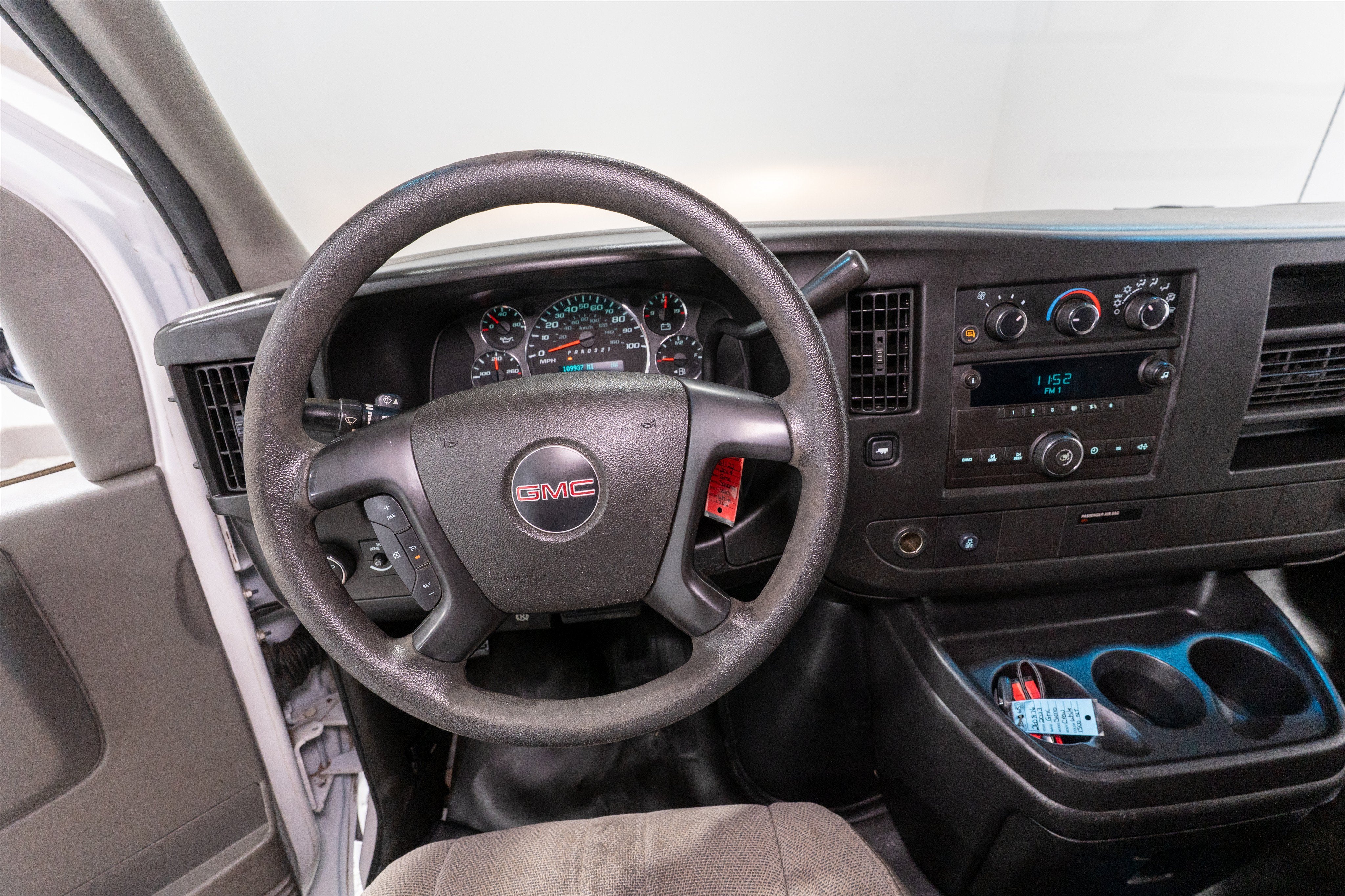 2014 GMC Savana Cargo Van Base