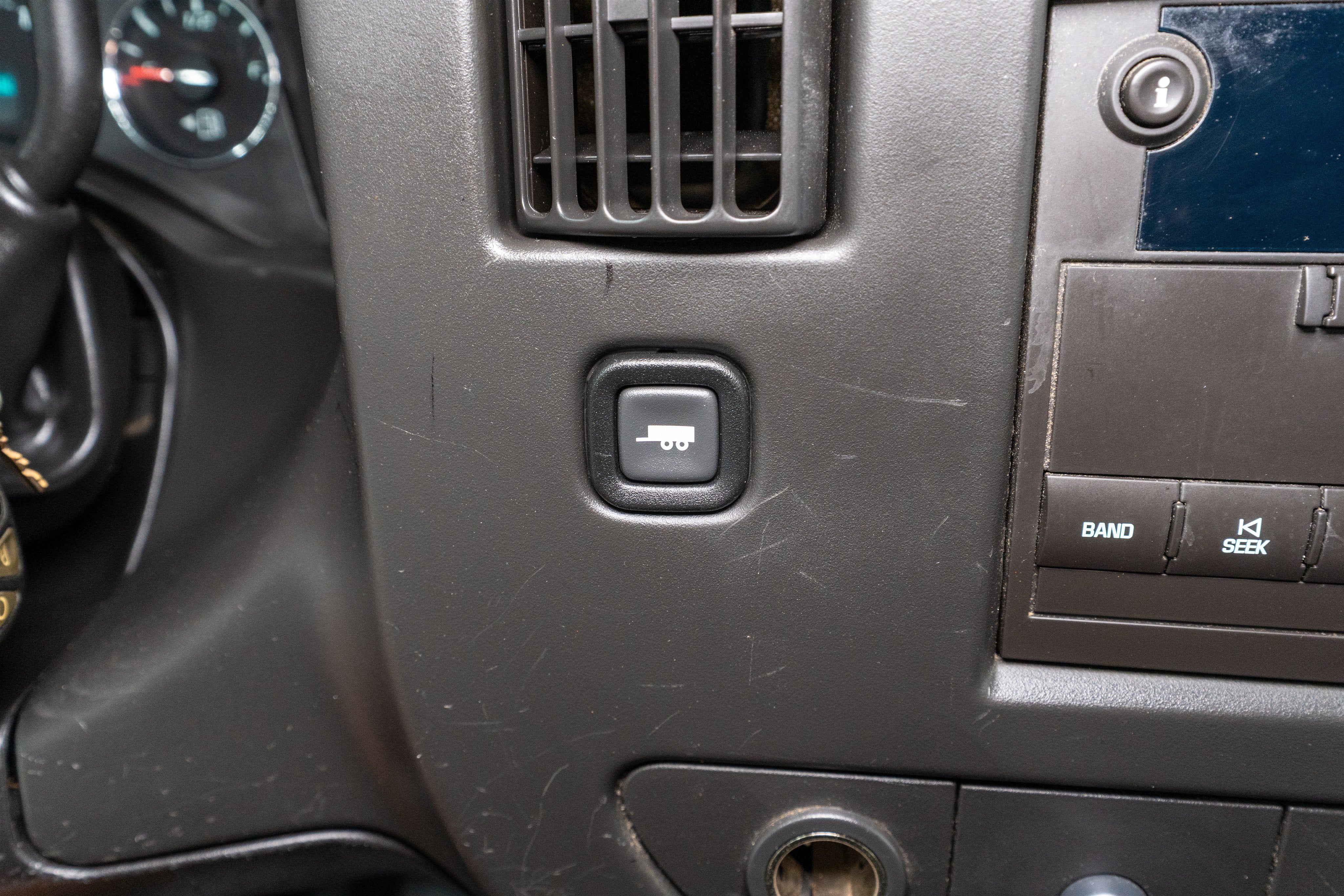 2014 GMC Savana Cargo Van Base