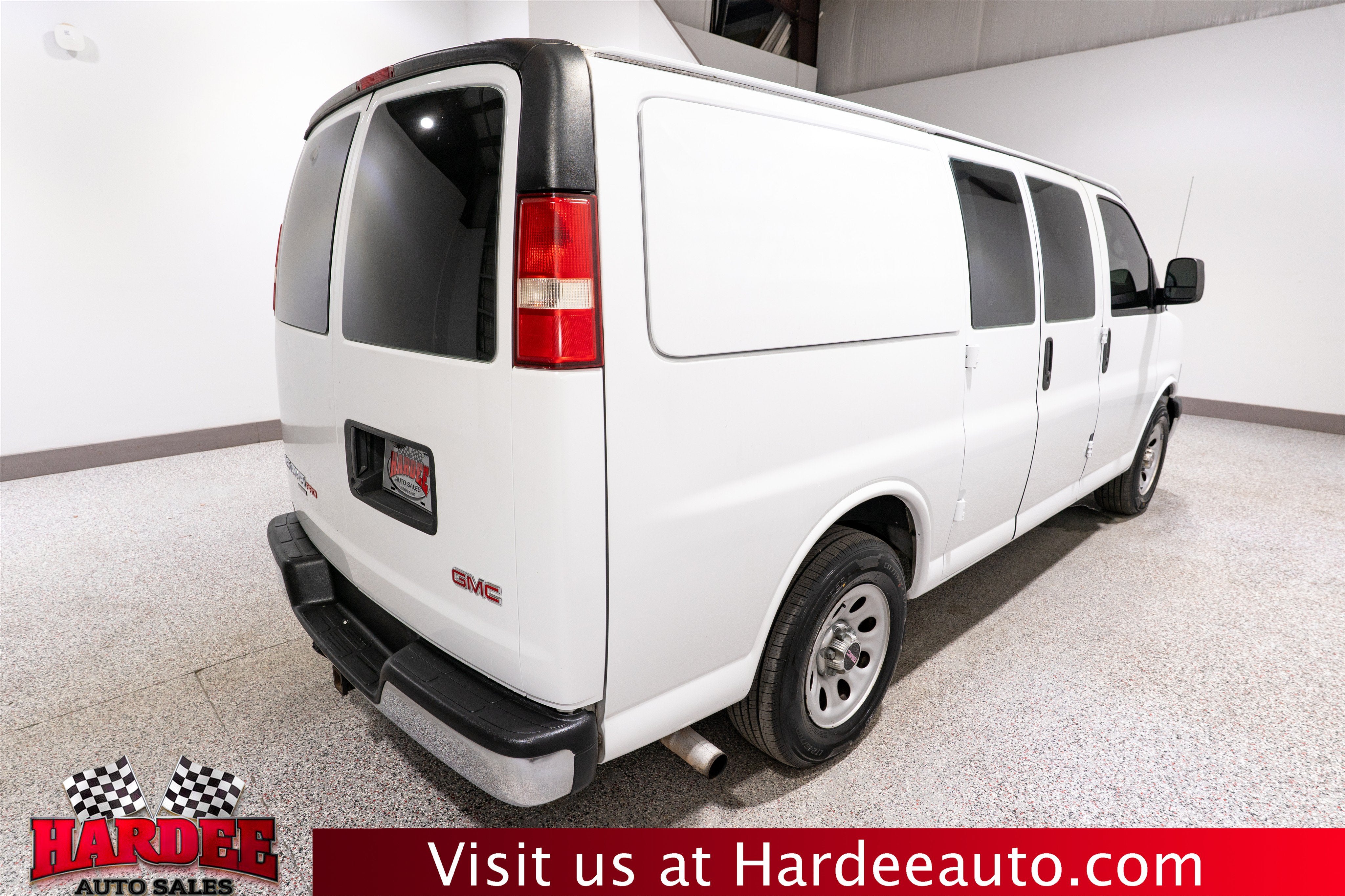 2014 GMC Savana Cargo Van Base