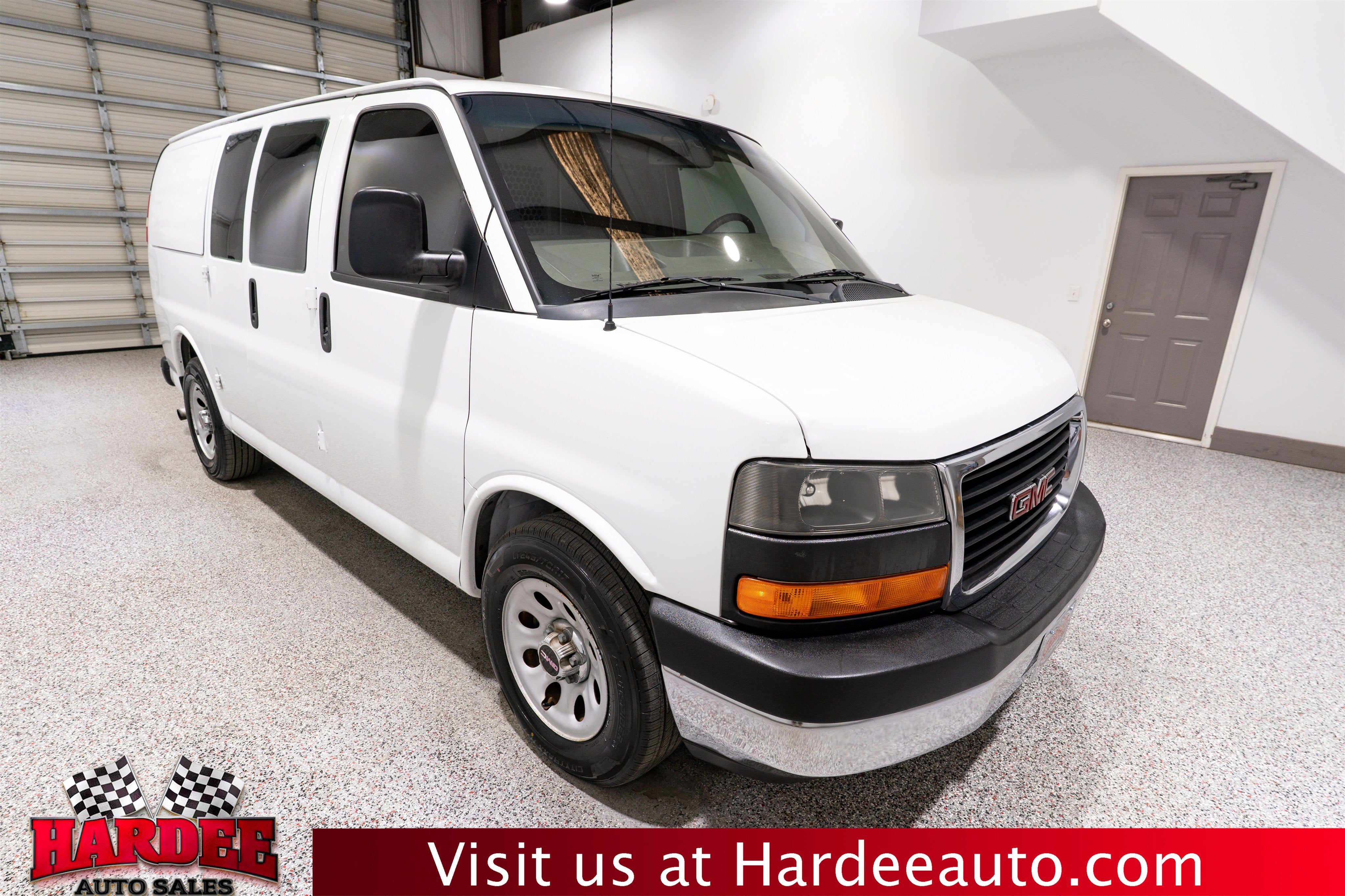 2014 GMC Savana Cargo Van Base