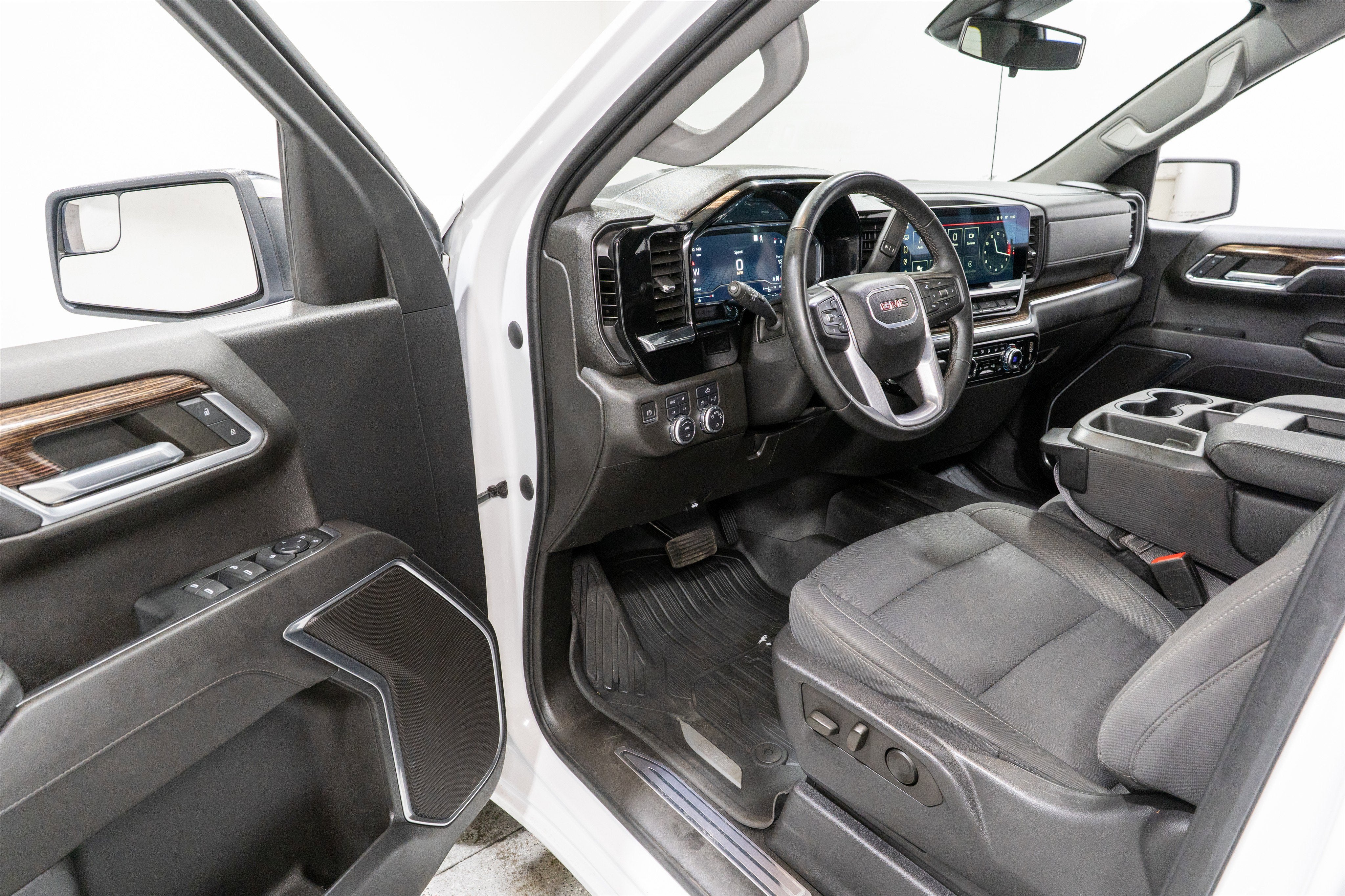 2023 GMC Sierra 1500 SLE