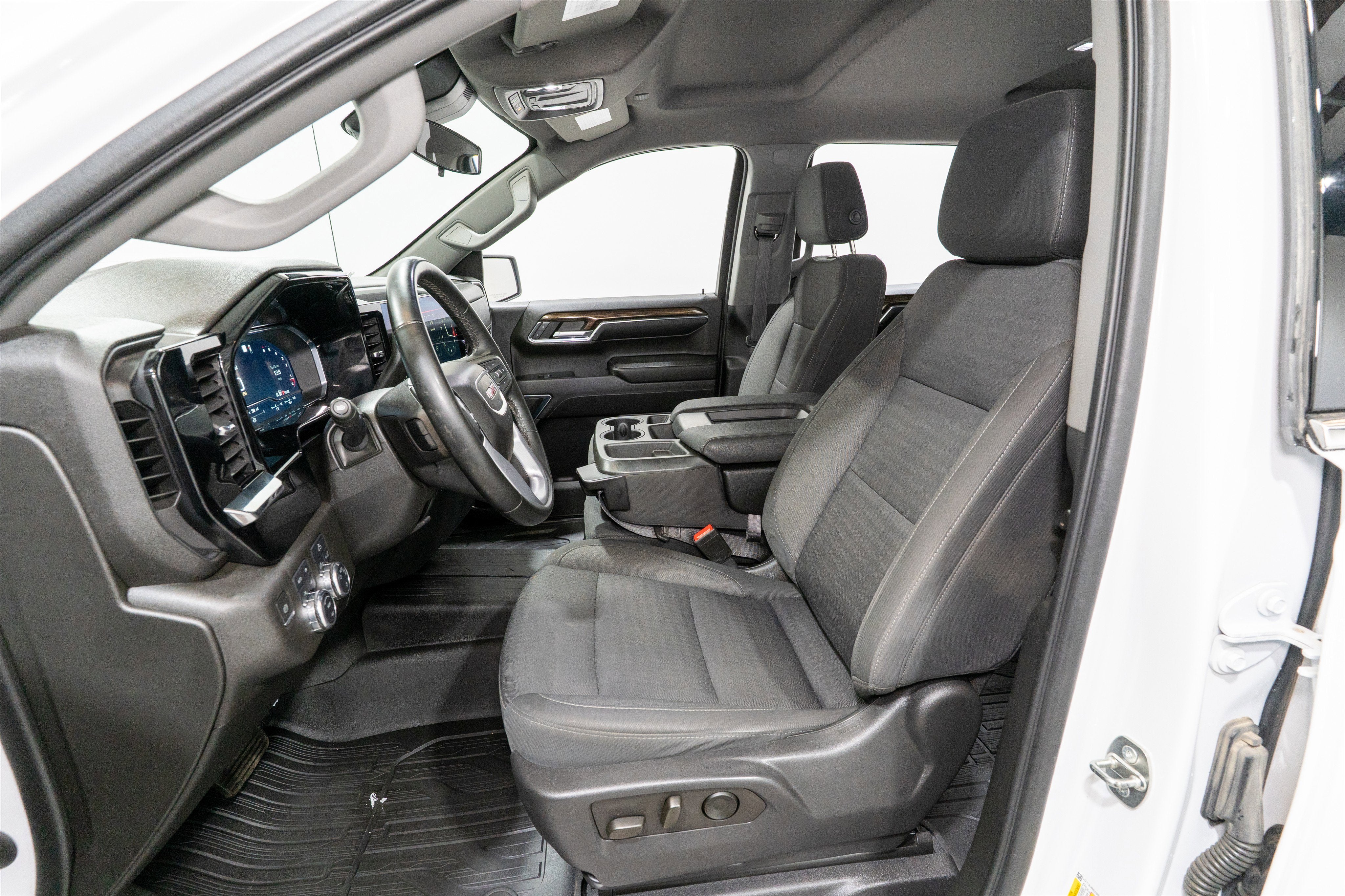 2023 GMC Sierra 1500 SLE
