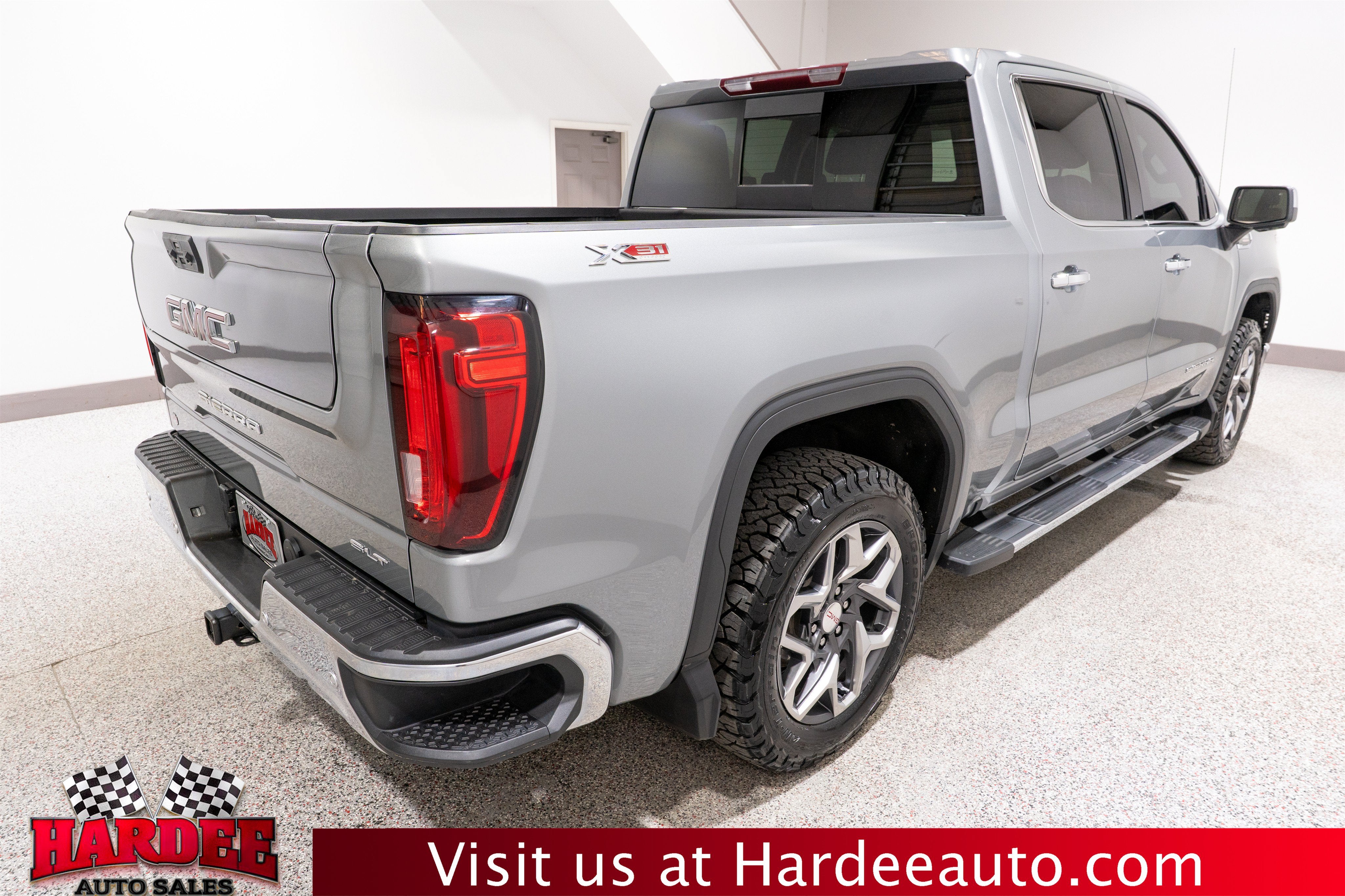 2024 GMC Sierra 1500 SLT