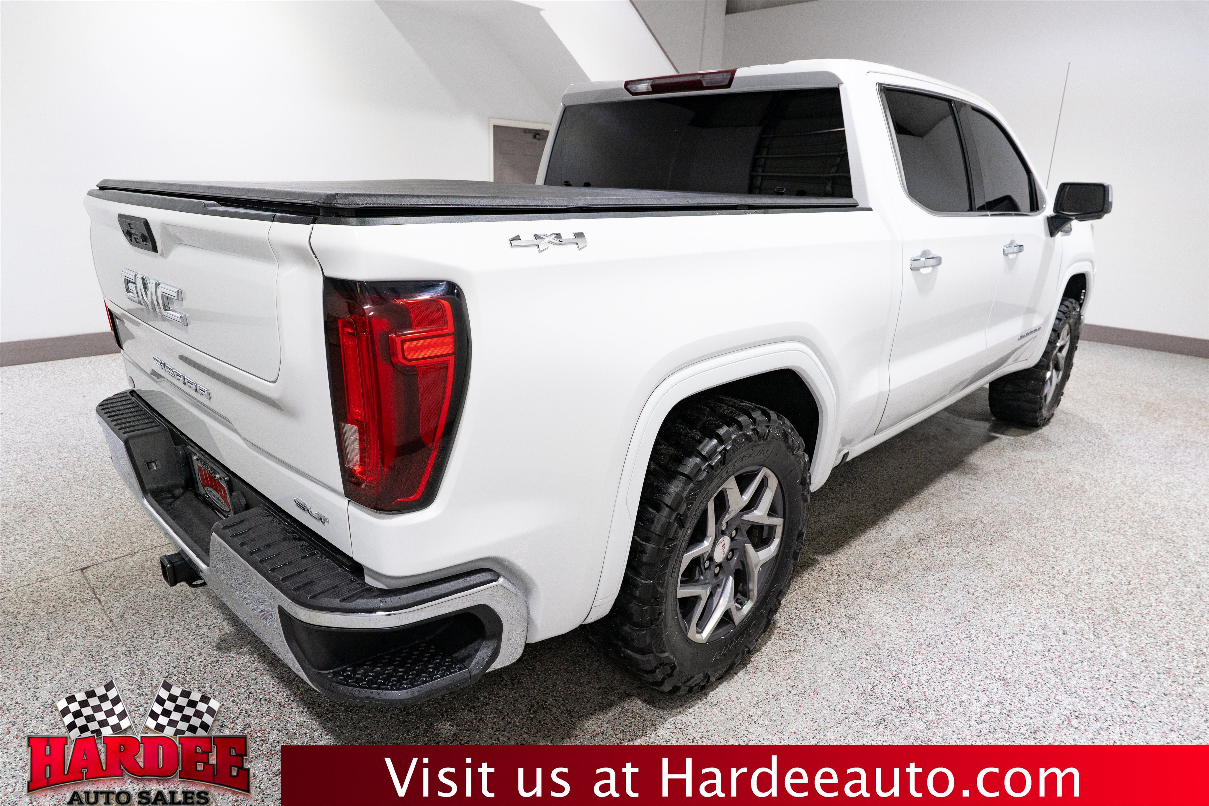 2022 GMC Sierra 1500 SLT