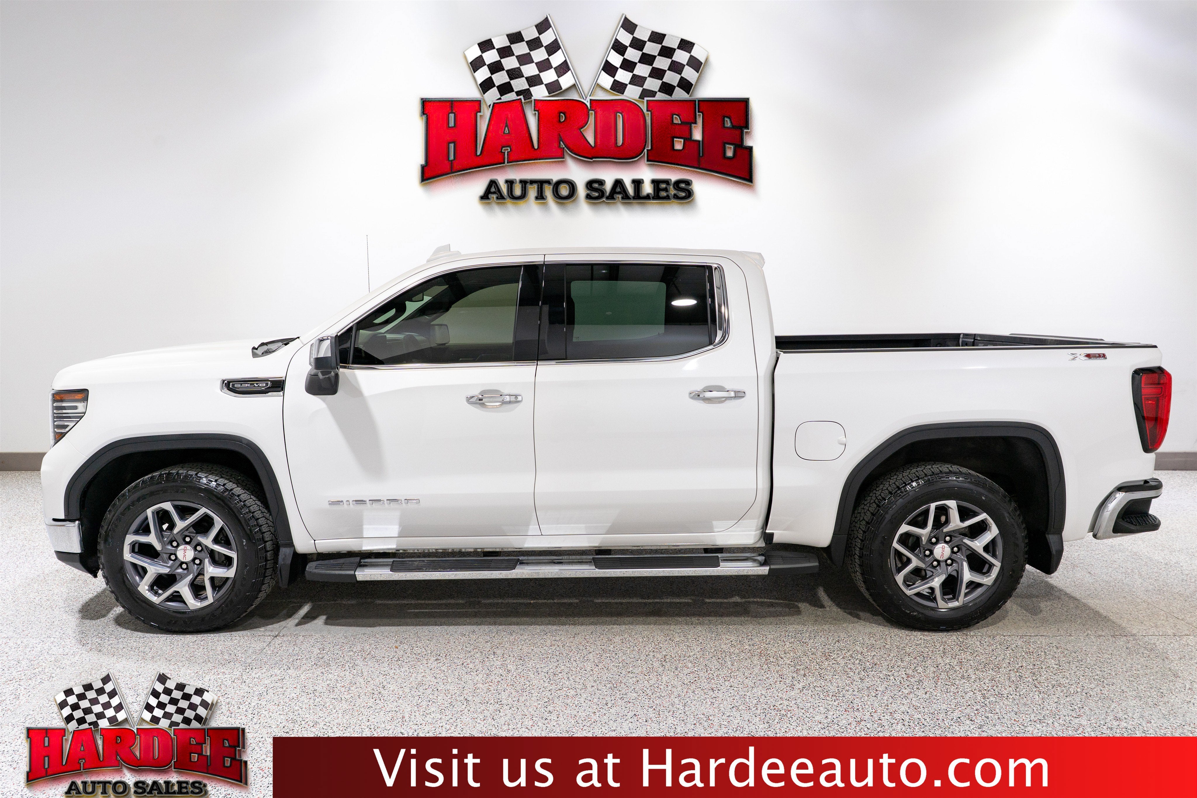 2024 GMC Sierra 1500 SLT