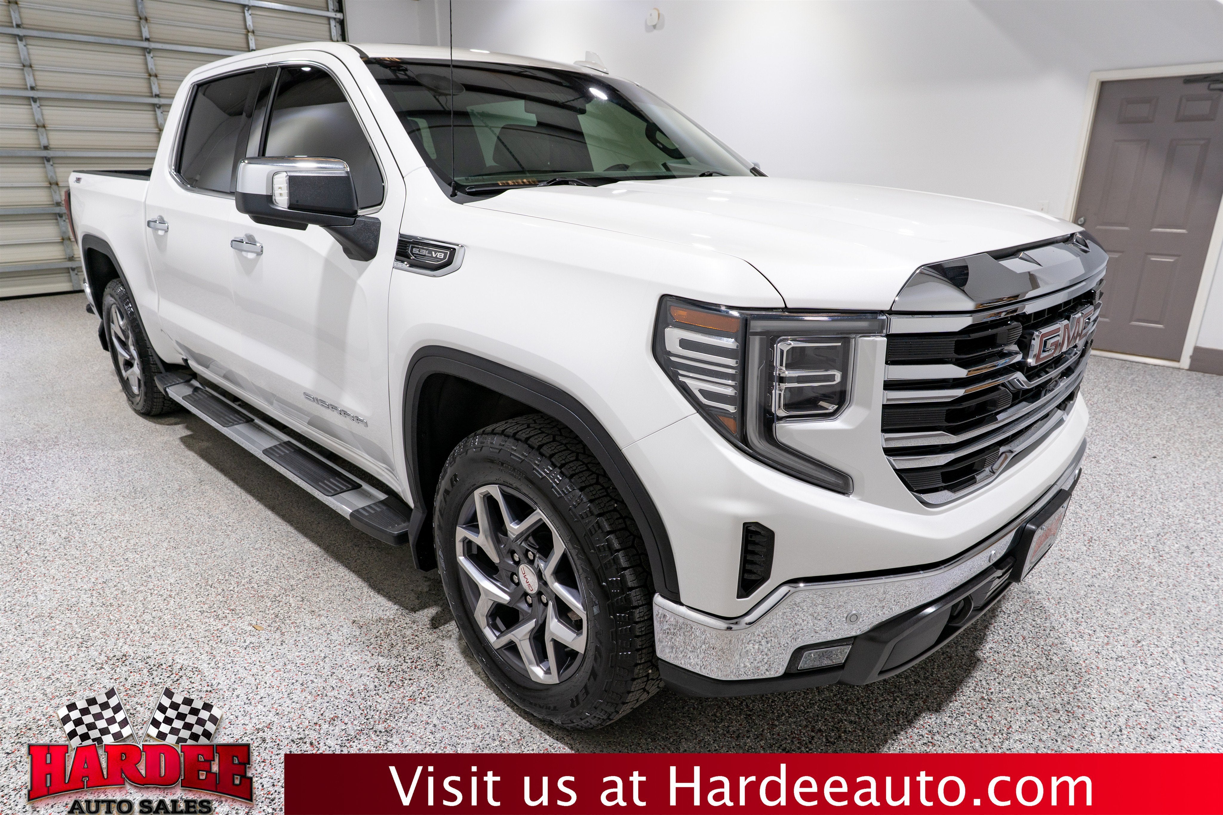 2024 GMC Sierra 1500 SLT