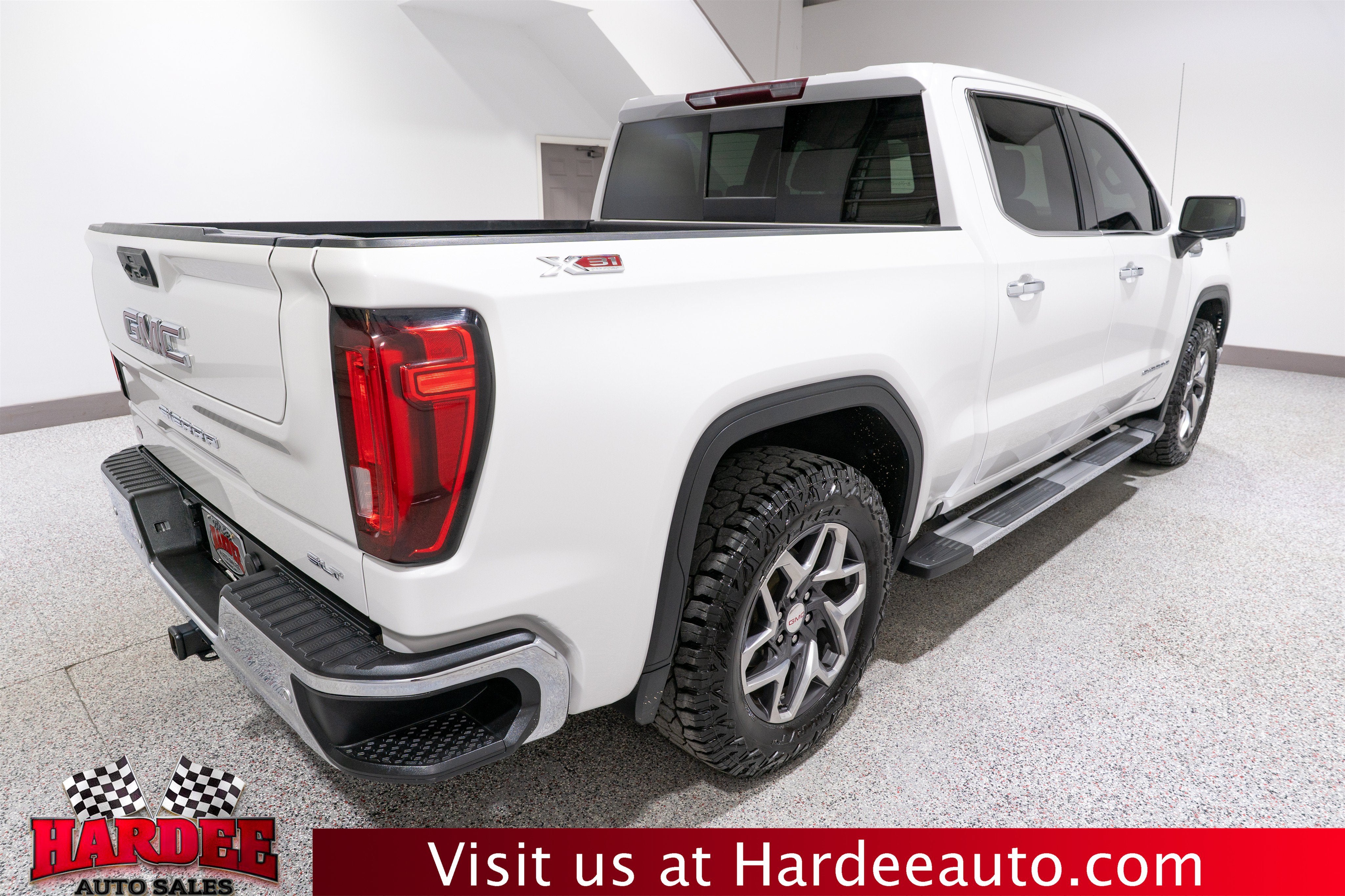 2023 GMC Sierra 1500 SLT