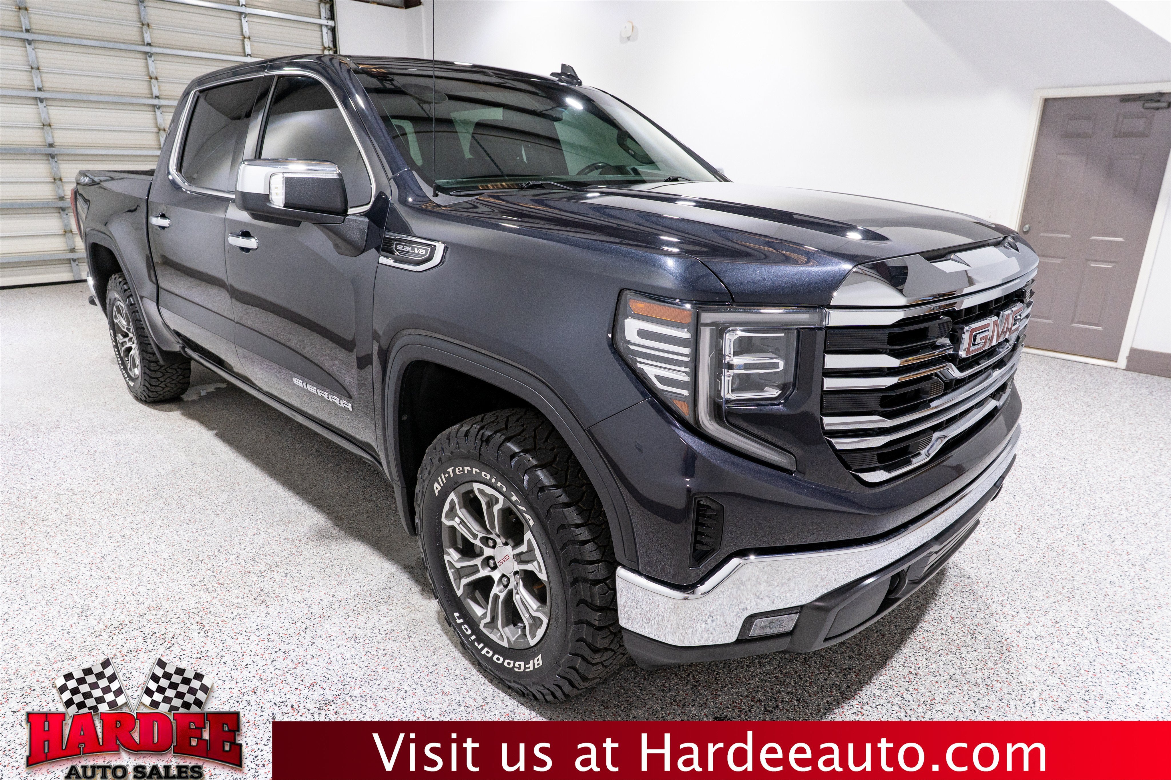 2025 GMC Sierra 1500 SLT