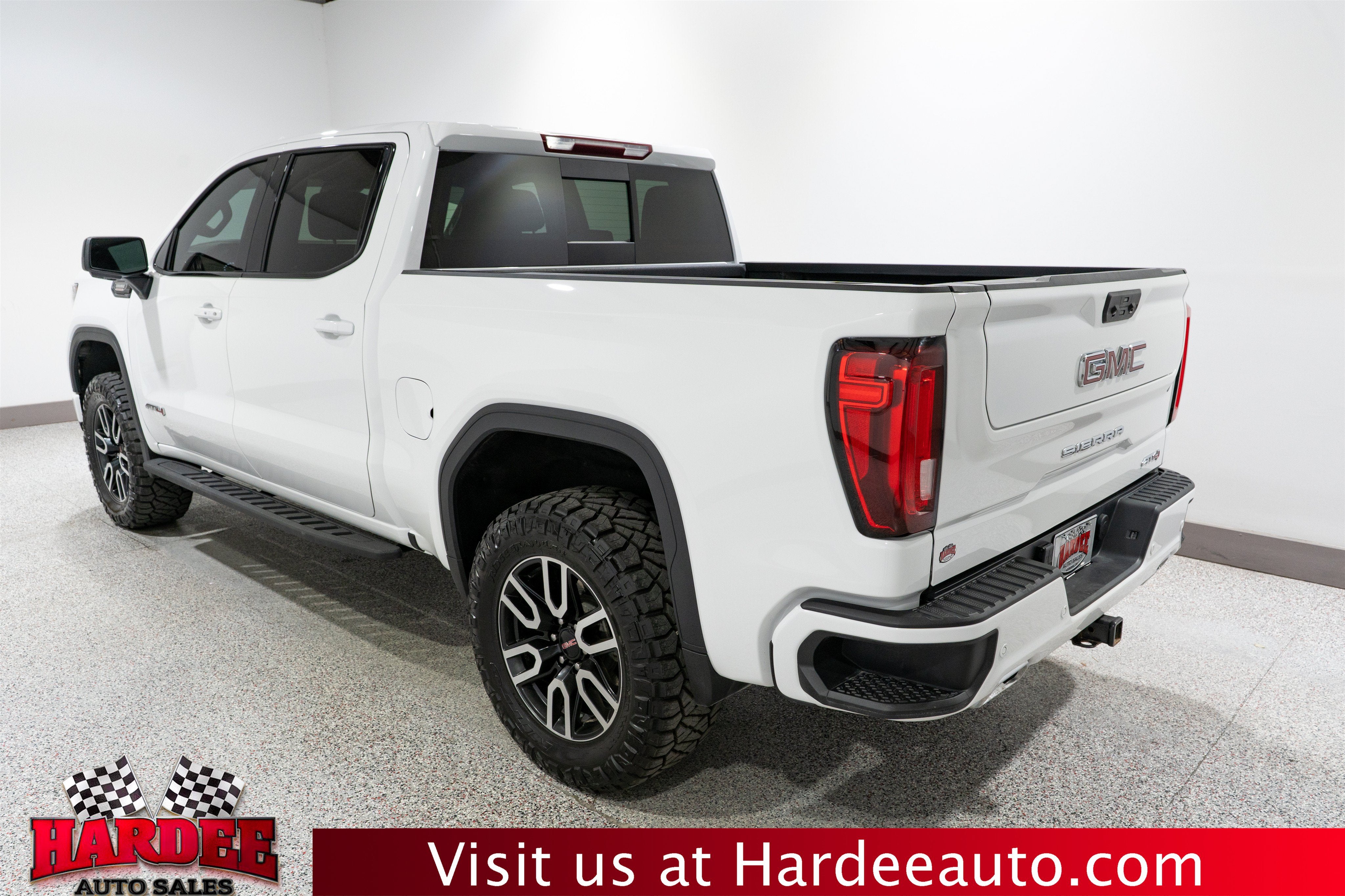 2025 GMC Sierra 1500 AT4