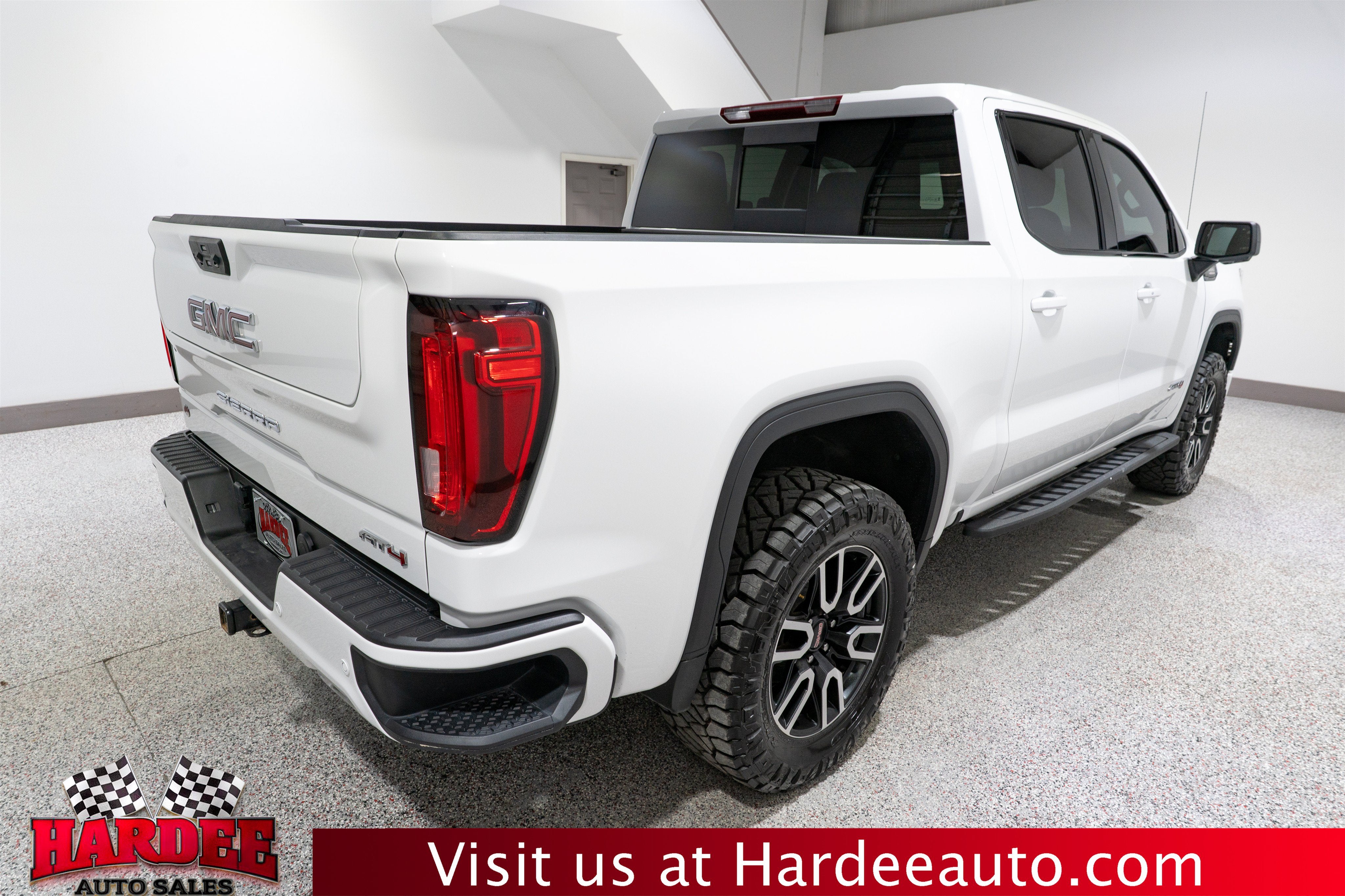 2025 GMC Sierra 1500 AT4
