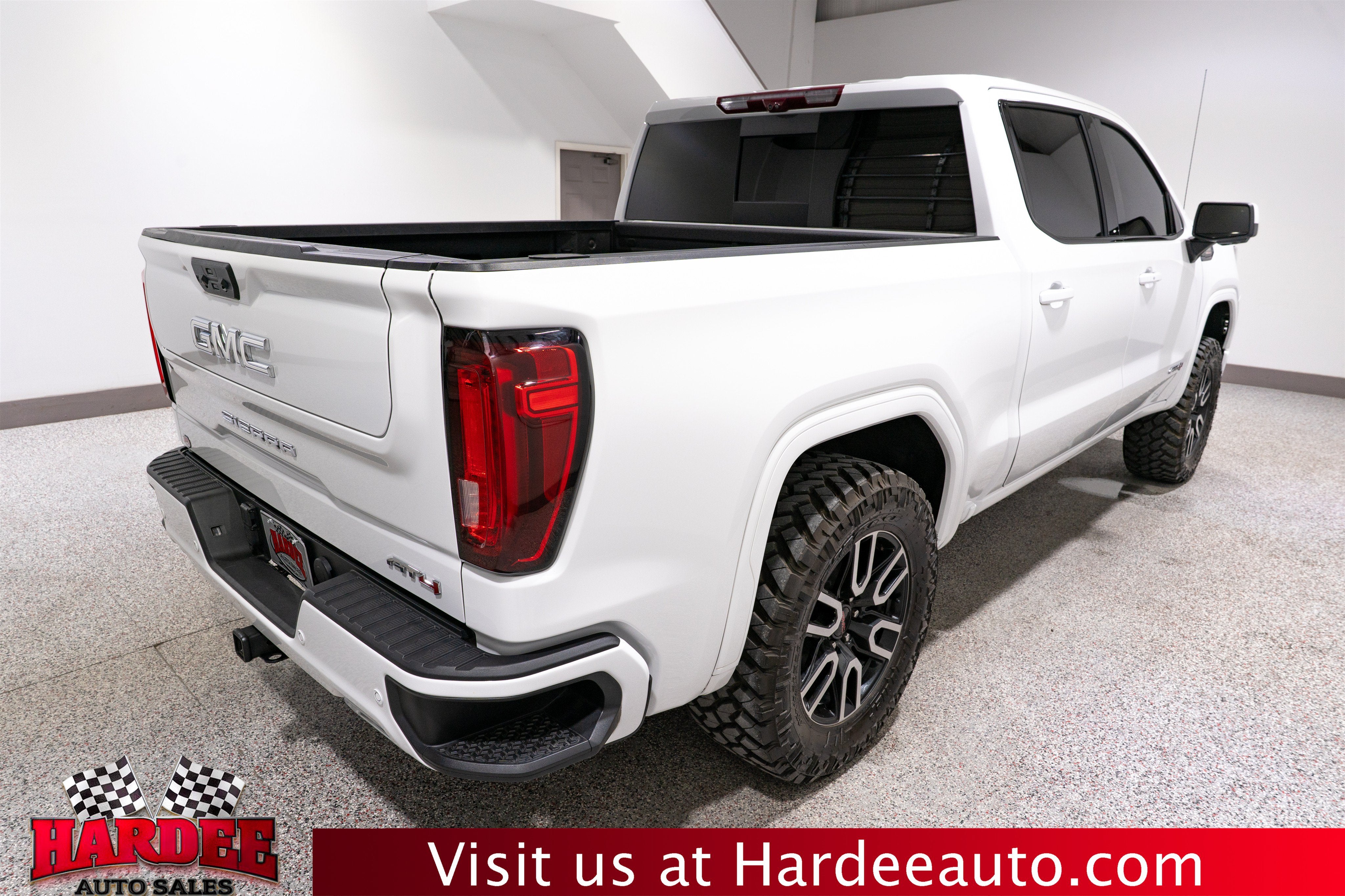2023 GMC Sierra 1500 AT4
