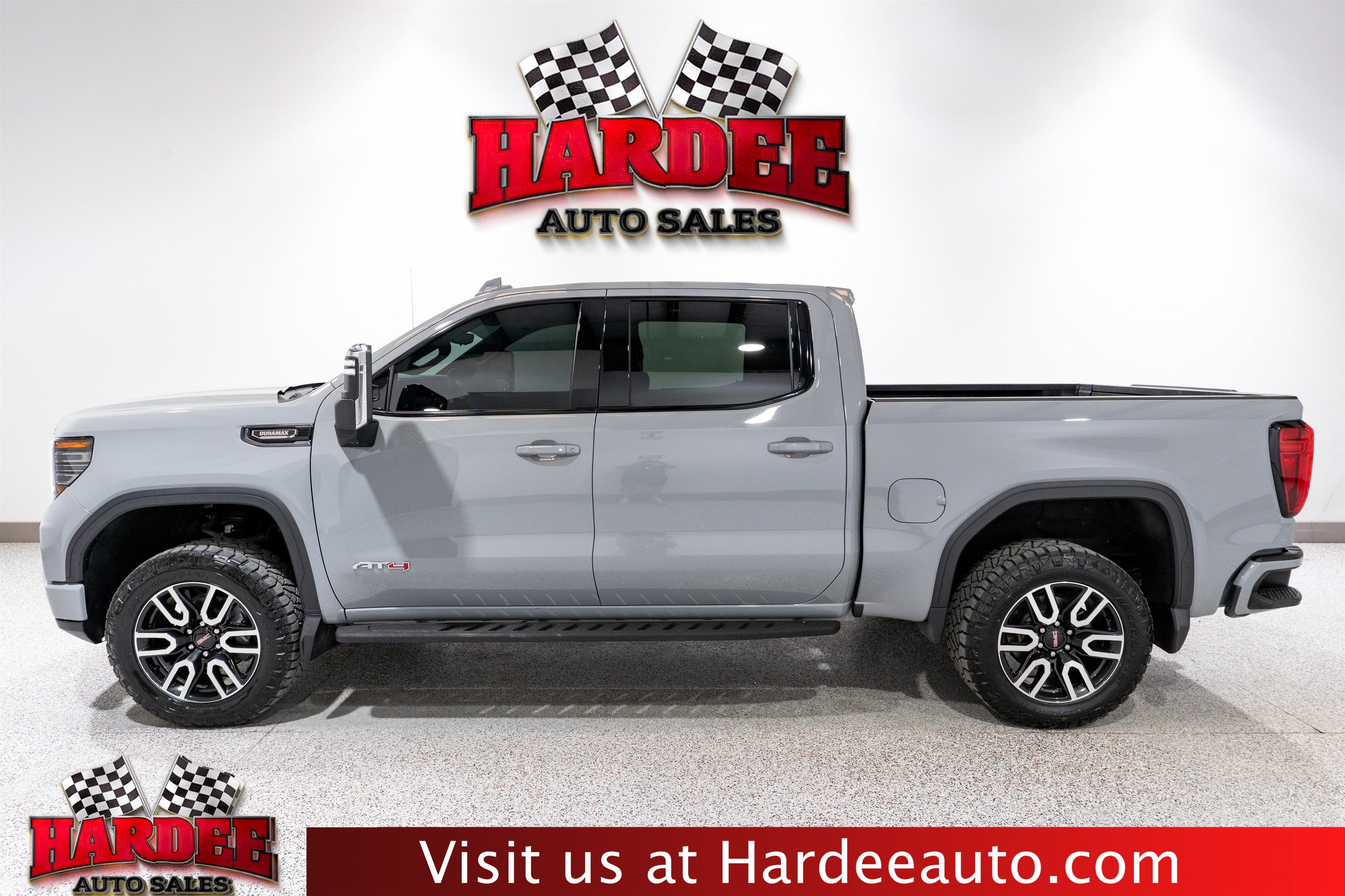 2024 GMC Sierra AT4 4WD Crew Cab Short Box's photo