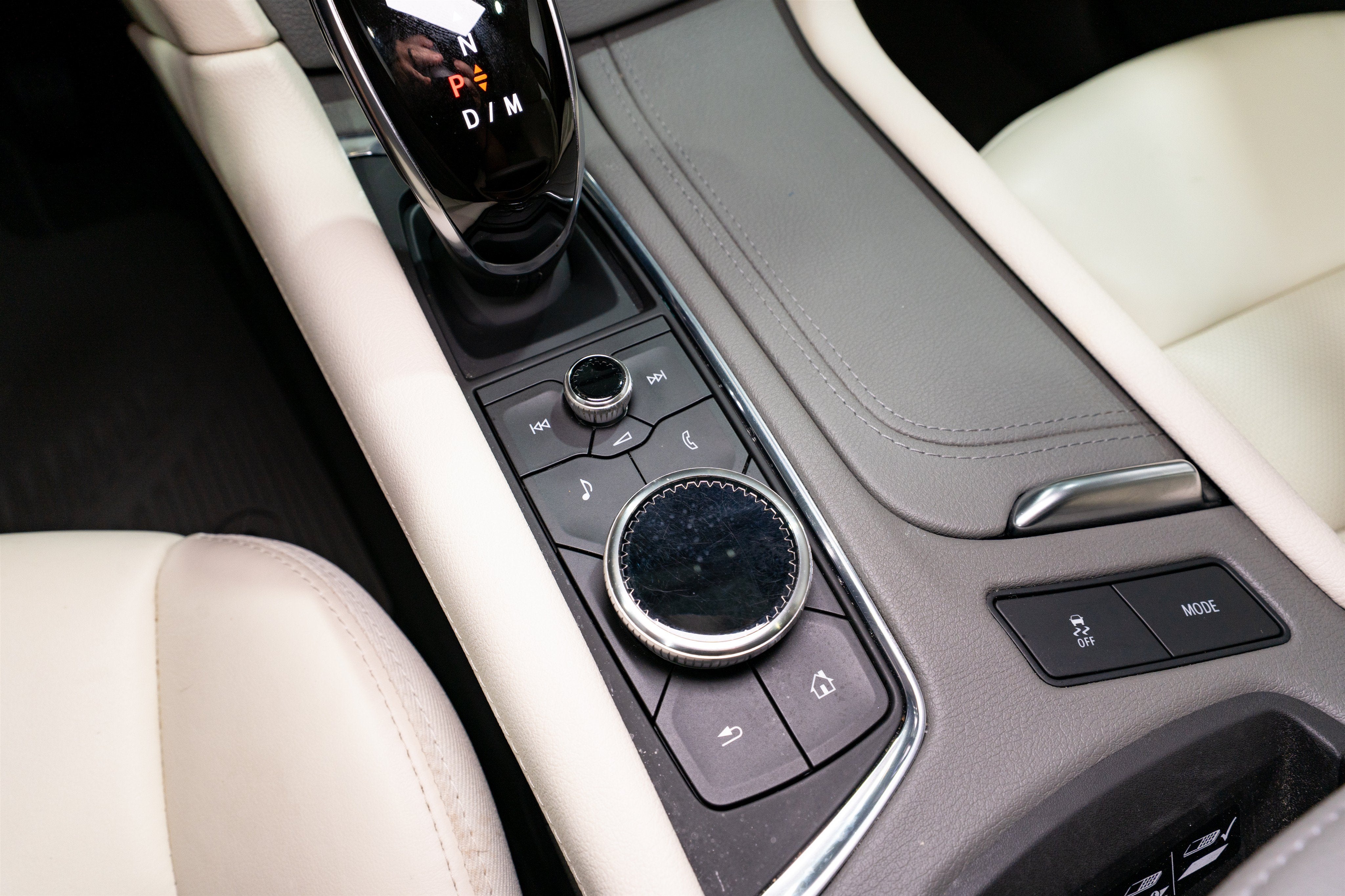 2021 Cadillac XT5 AWD Premium Luxury