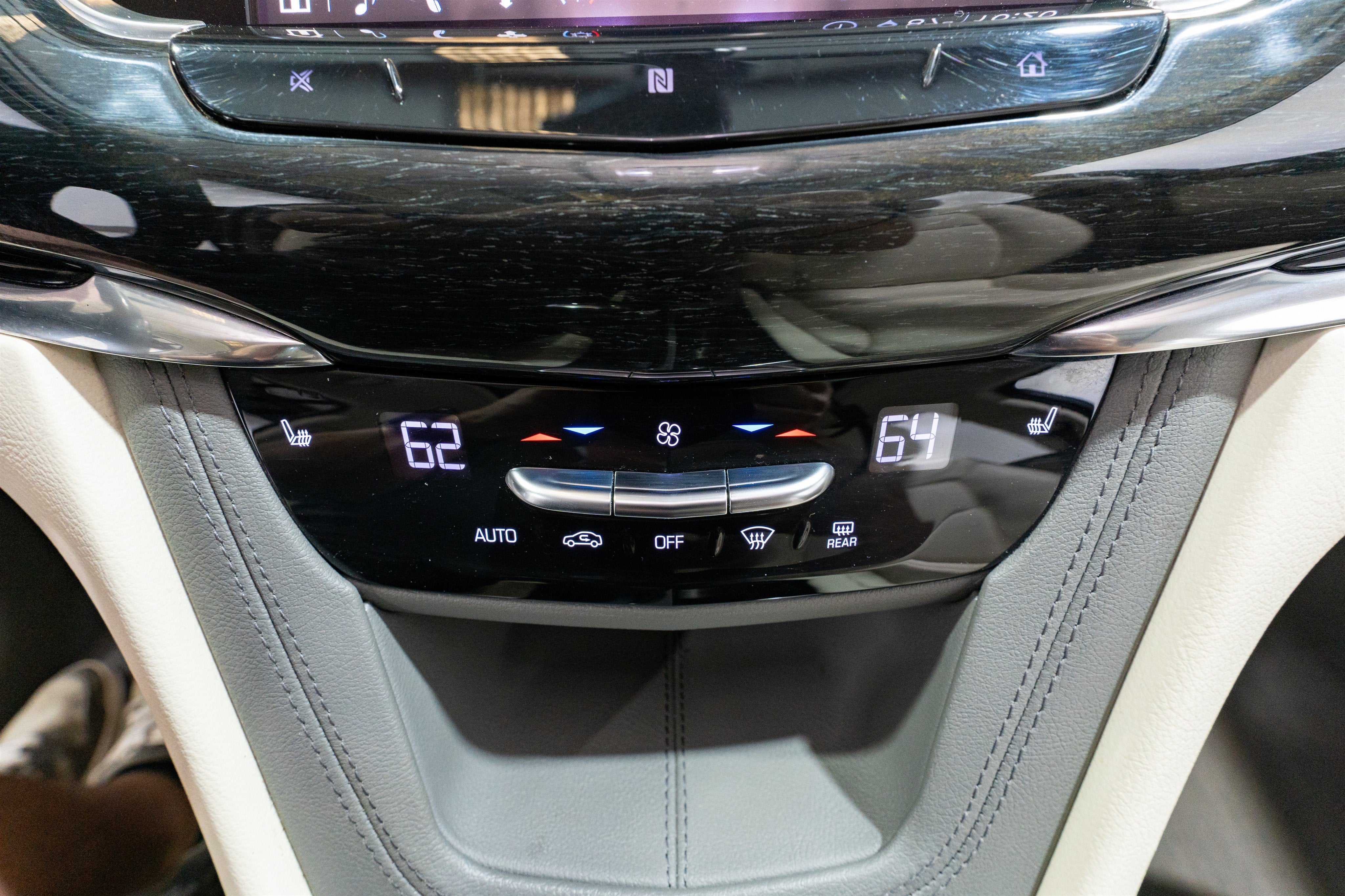 2020 Cadillac XT6 AWD Premium Luxury