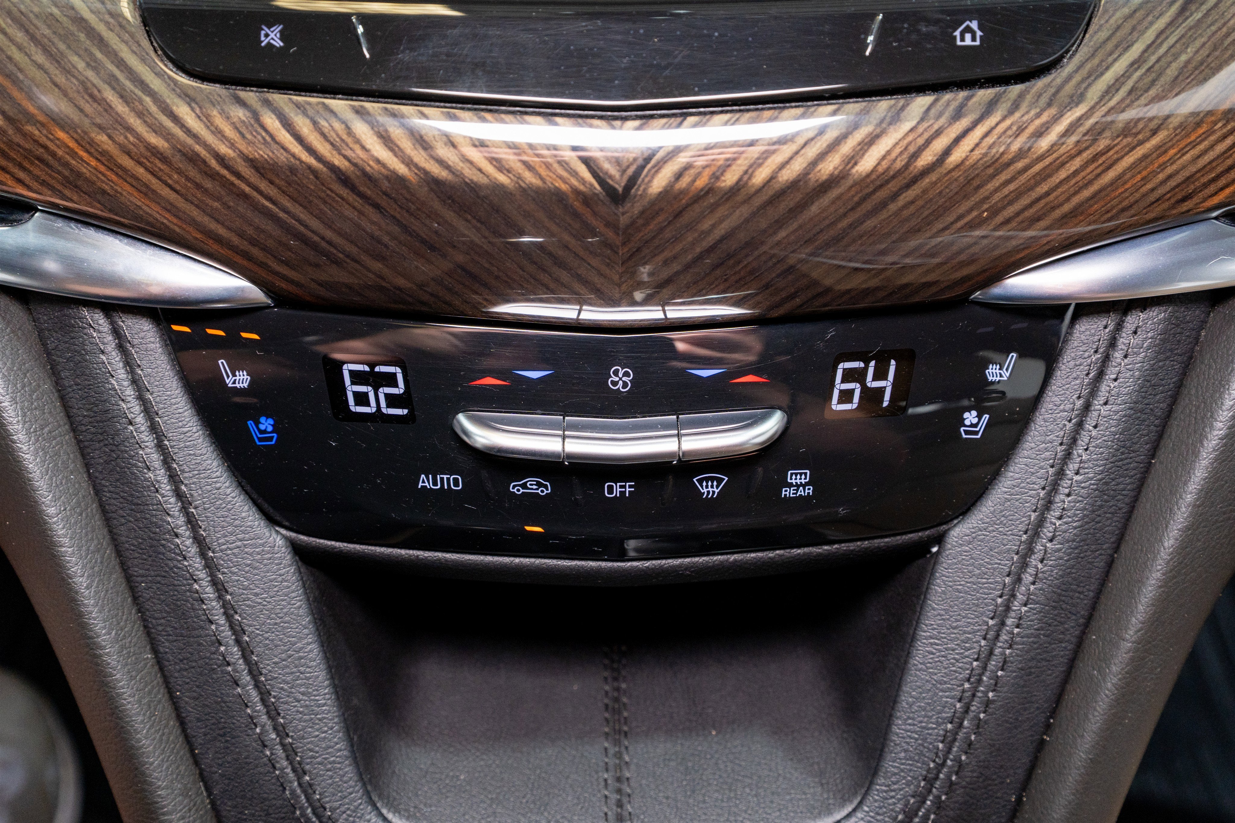 2023 Cadillac XT6 AWD Sport