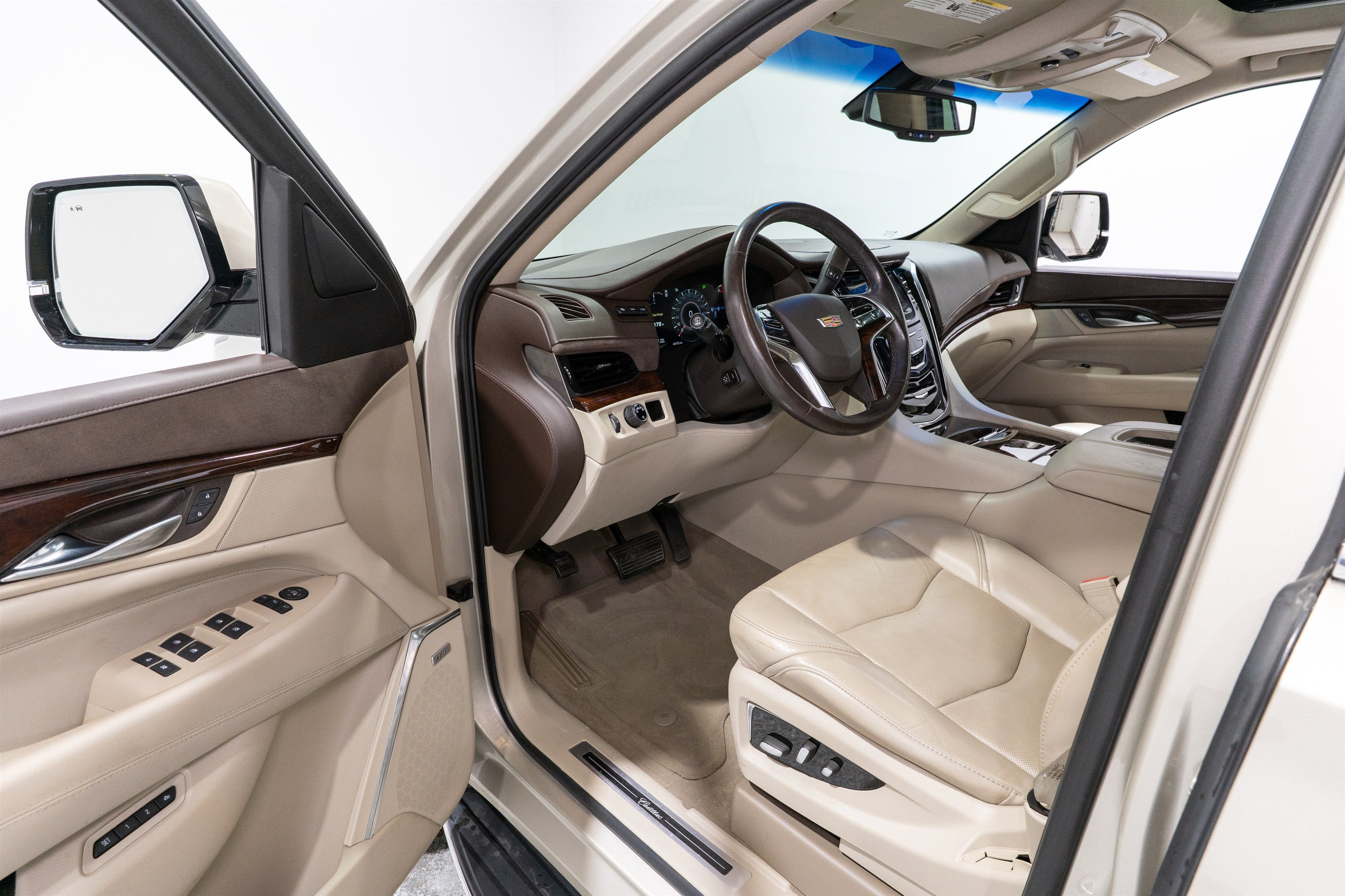 2016 Cadillac Escalade 2WD Luxury Collection