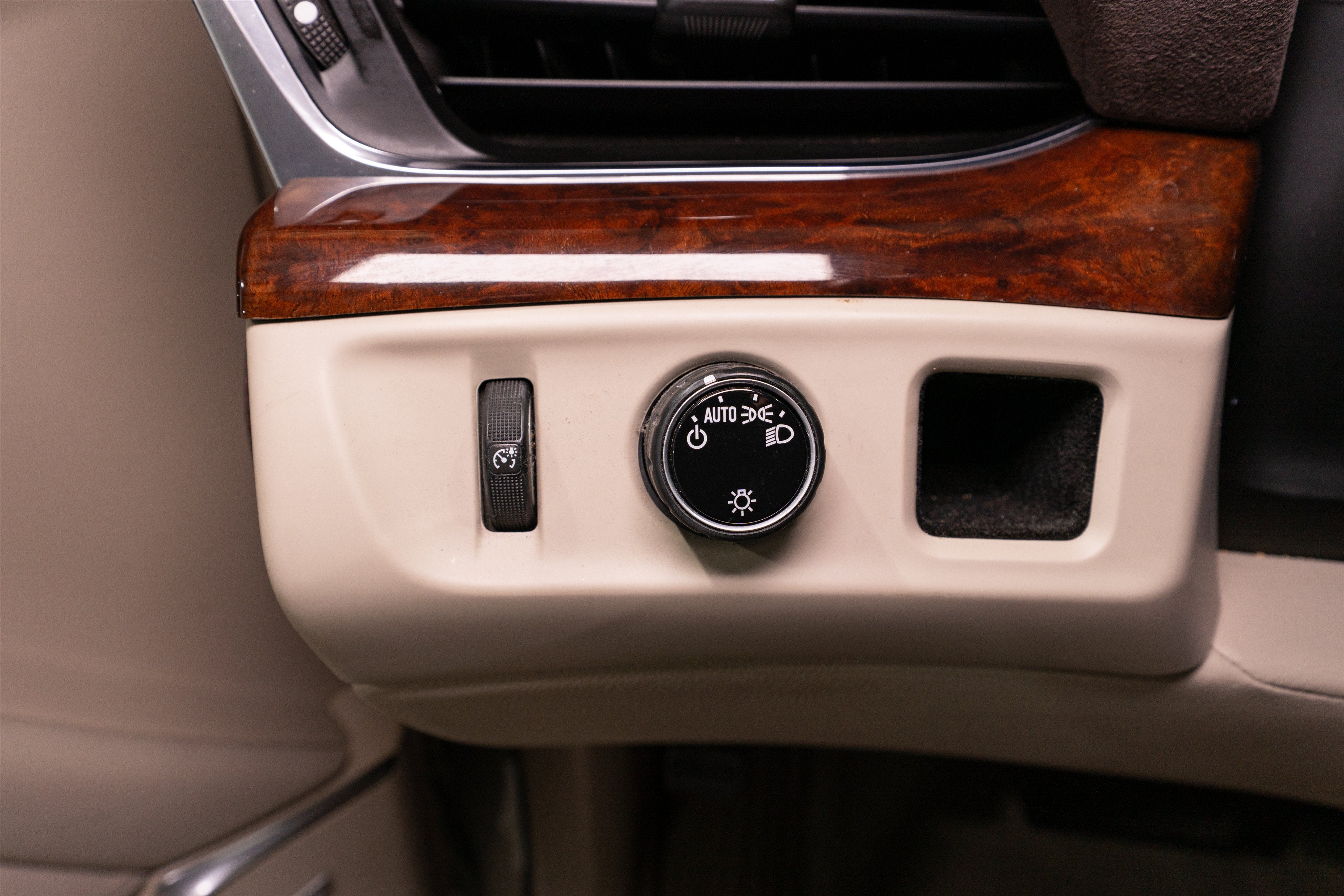 2016 Cadillac Escalade 2WD Luxury Collection