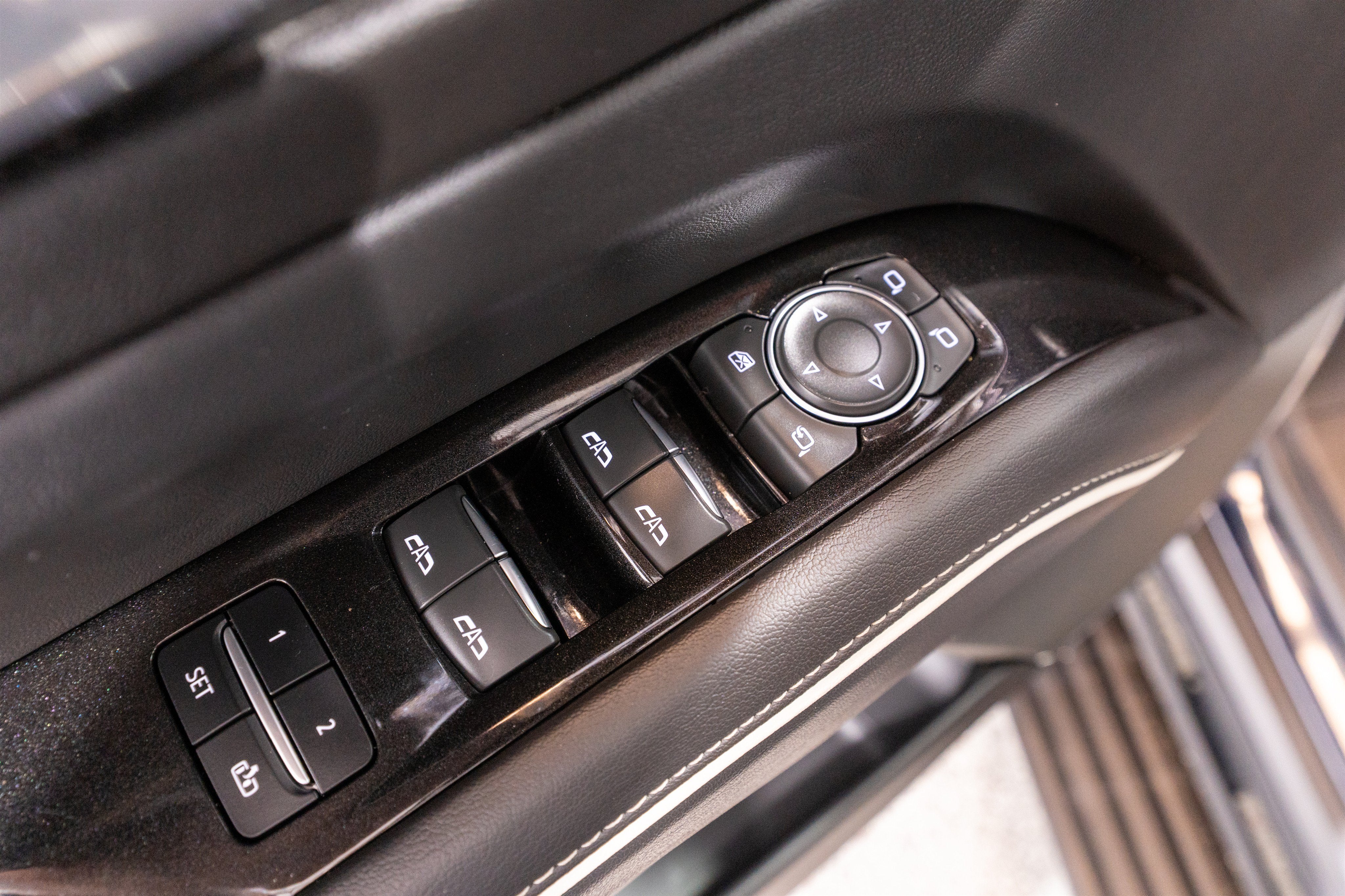 2021 Cadillac Escalade 2WD Premium Luxury