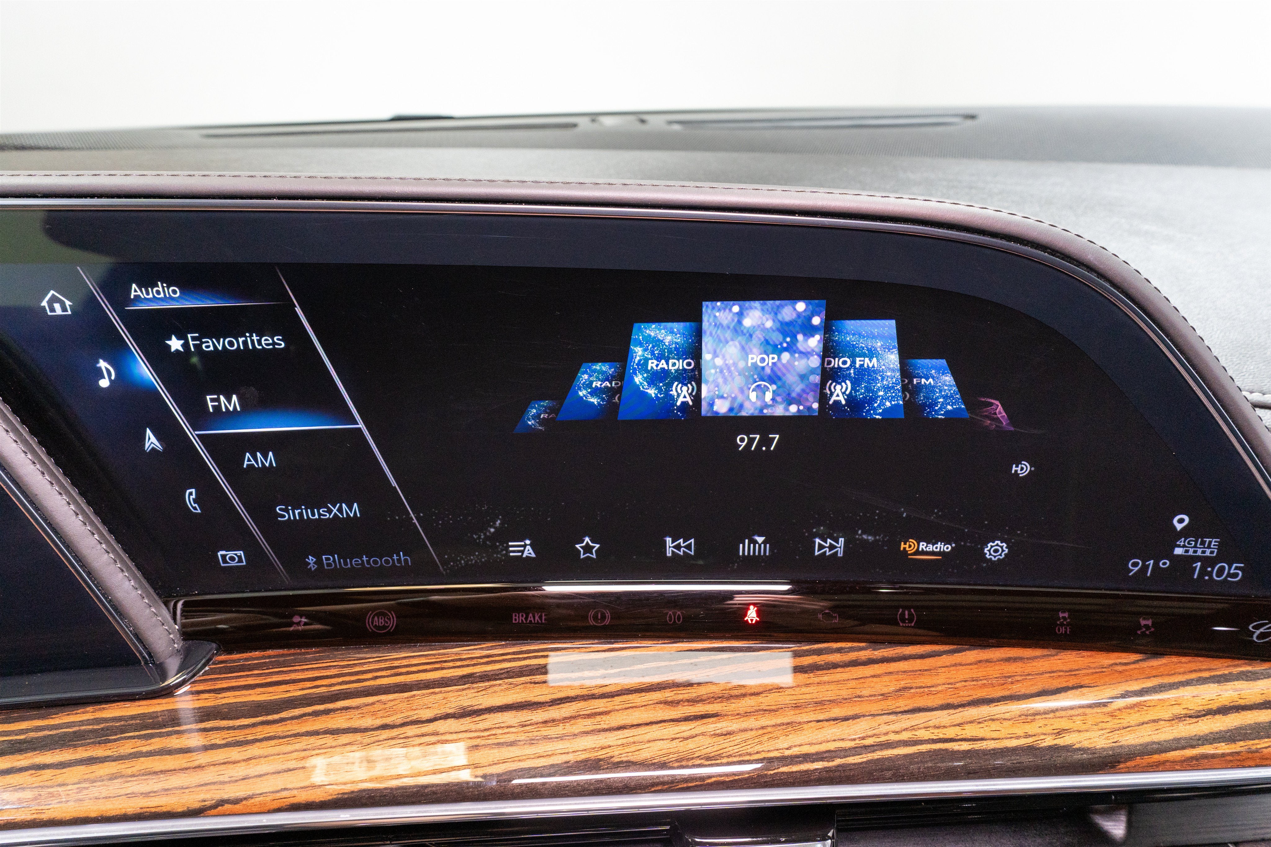 2021 Cadillac Escalade 2WD Premium Luxury