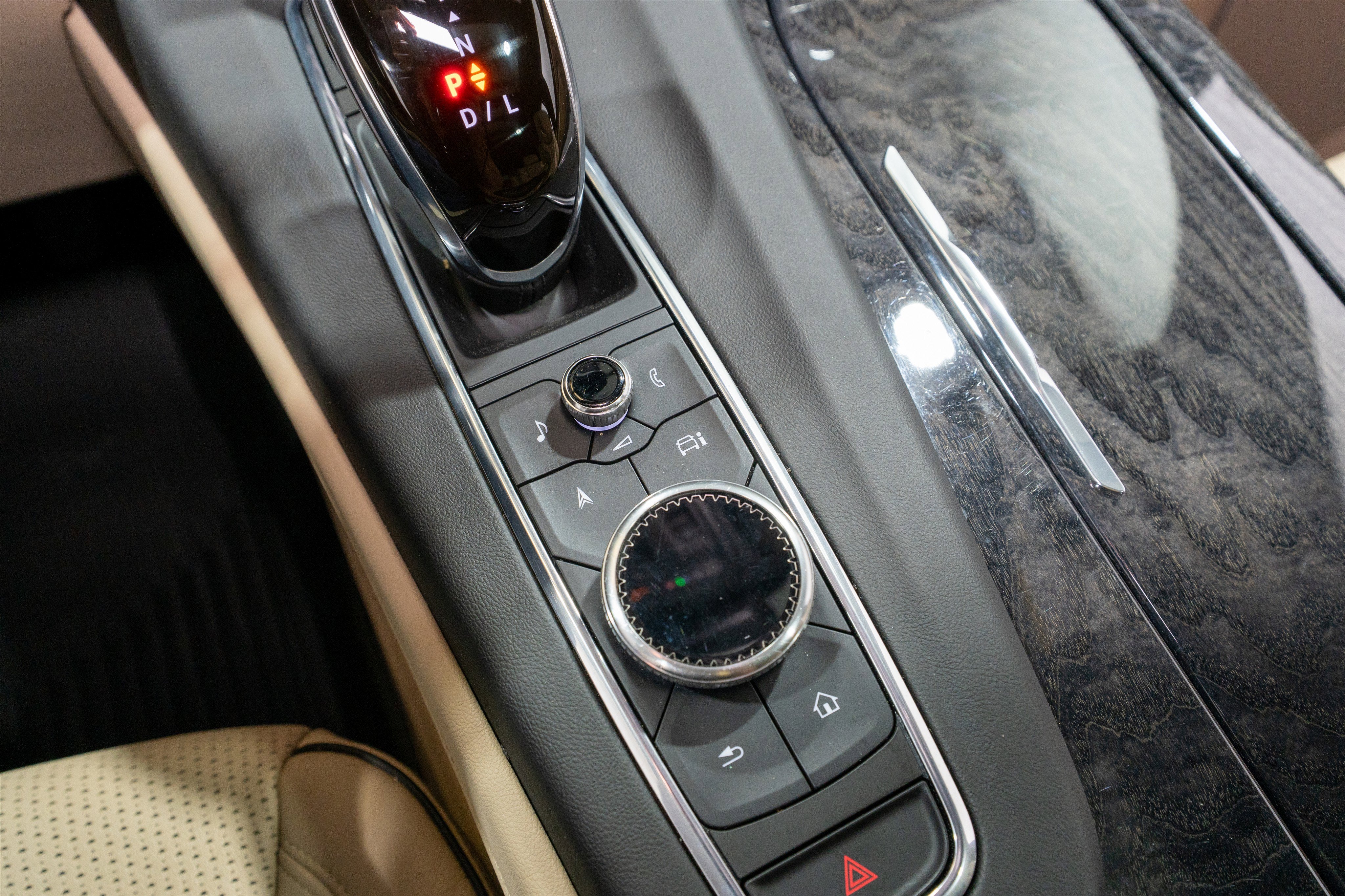 2021 Cadillac Escalade 4WD Premium Luxury